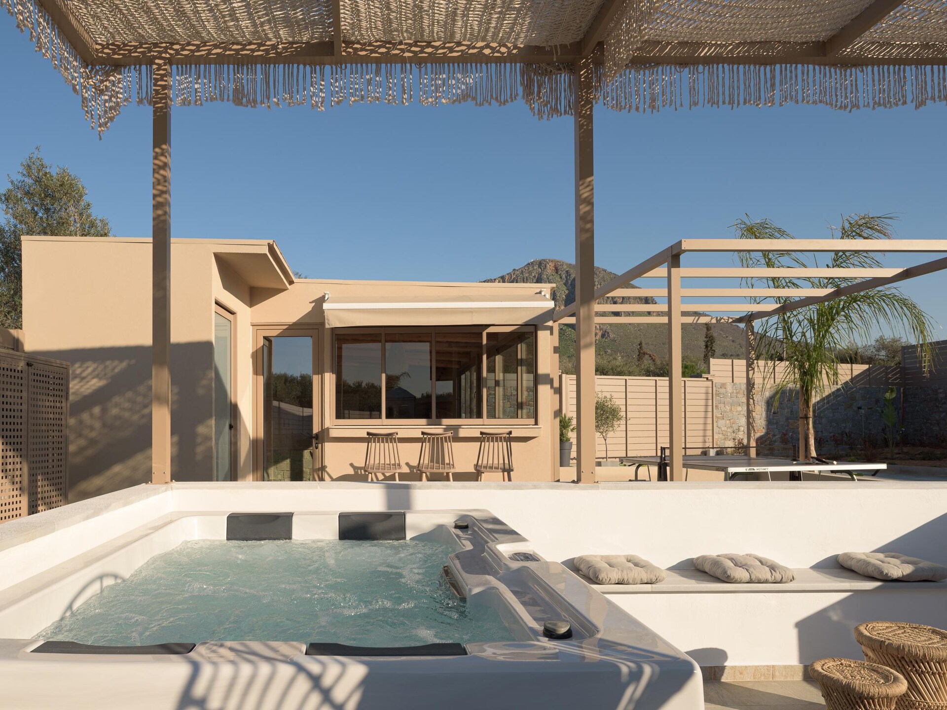 Ruime villa met privézwembad en jacuzzi op 1,8 km van het strand in Gouves - foto 40