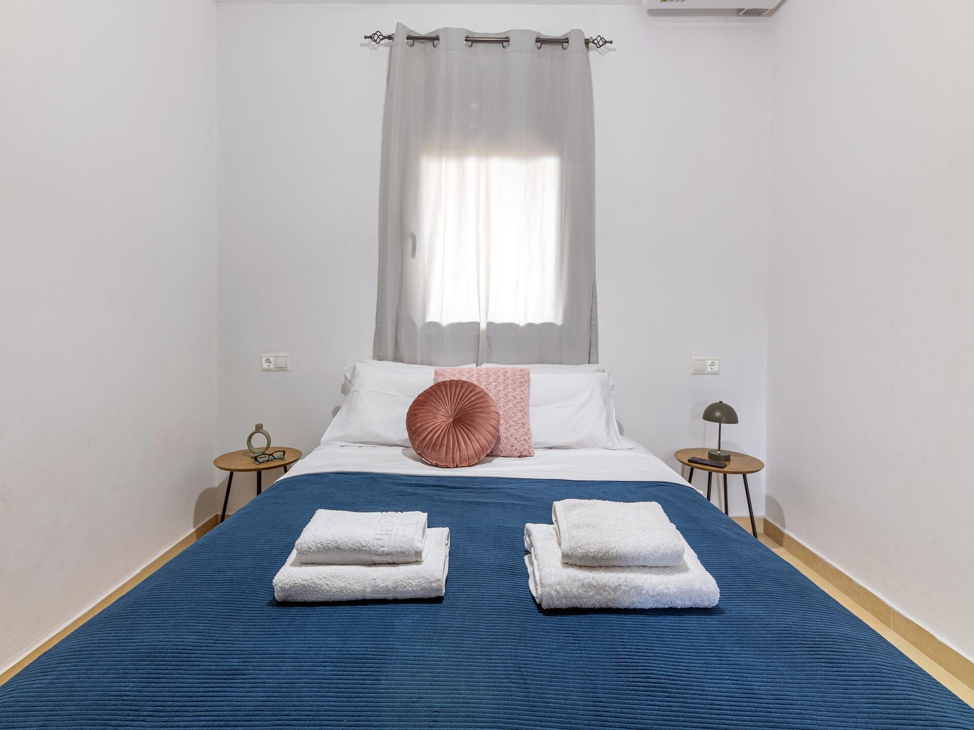 Villa Emmanuela met panoramisch zeezicht en dakterraszwembad in Tris Ekklisies - foto 28