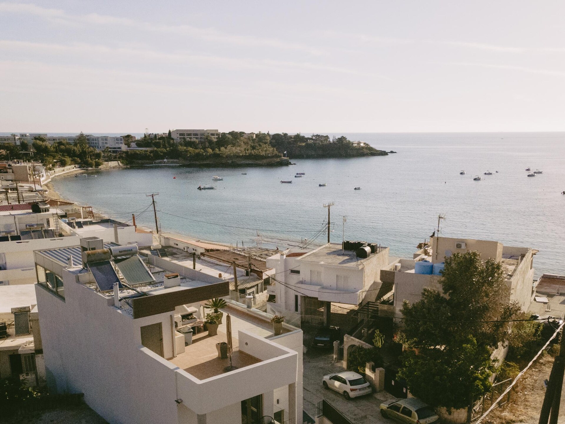 Luxe villa met privézwembad en dakterras op 30 meter van zee in Agia Pelagia - foto 35