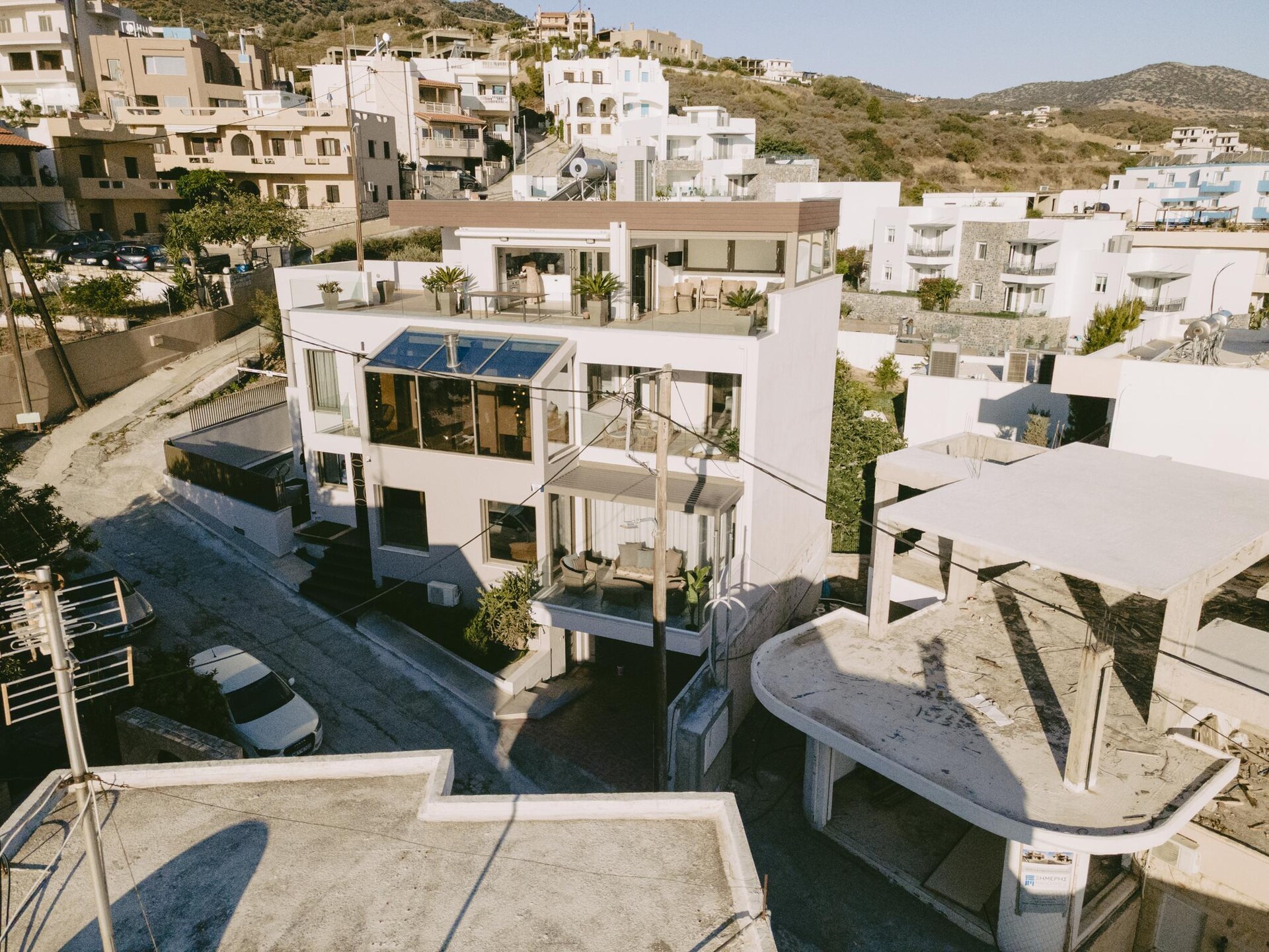 Luxe villa met privézwembad en dakterras op 30 meter van zee in Agia Pelagia - foto 30