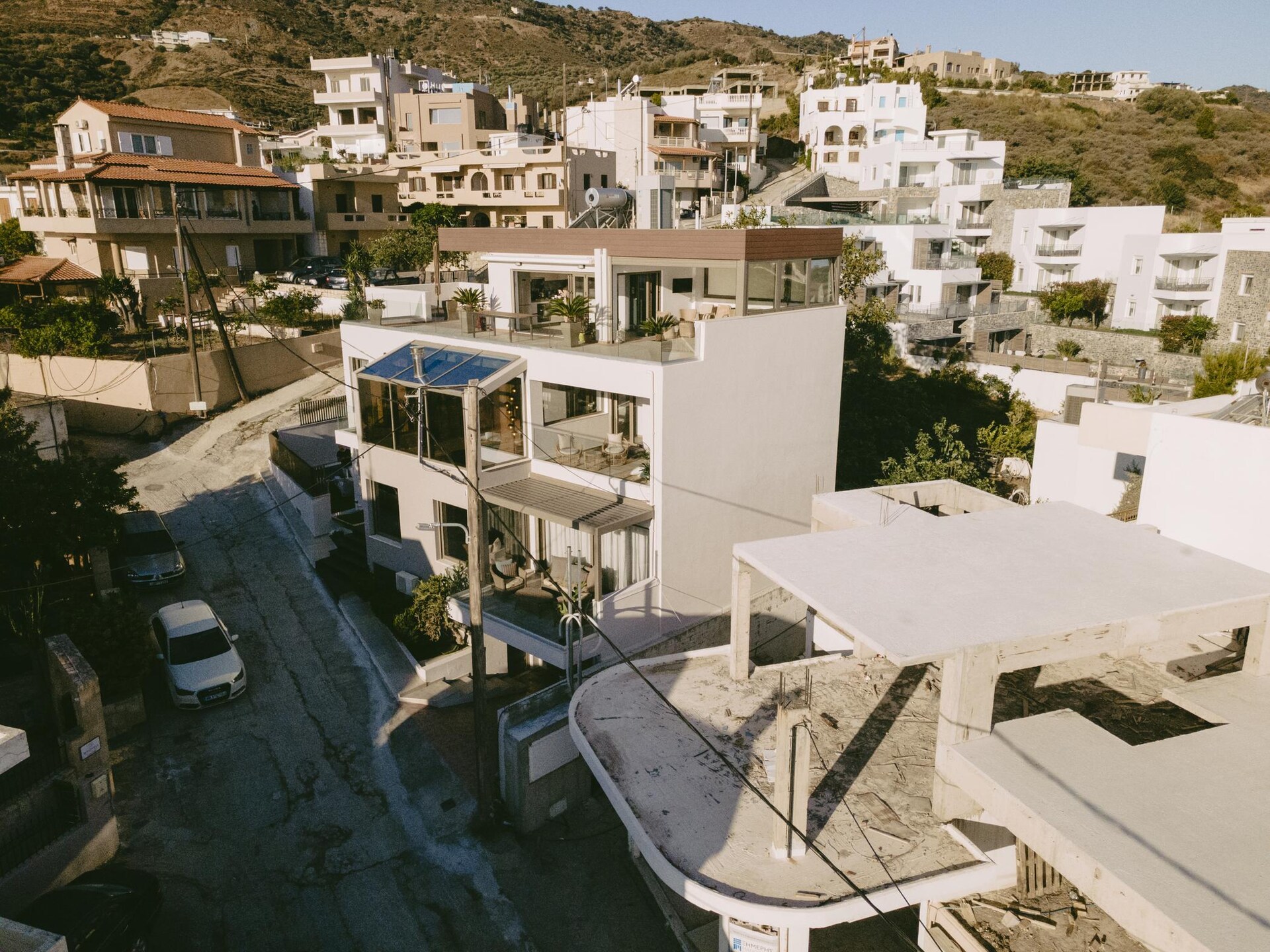 Luxe villa met privézwembad en dakterras op 30 meter van zee in Agia Pelagia - foto 31
