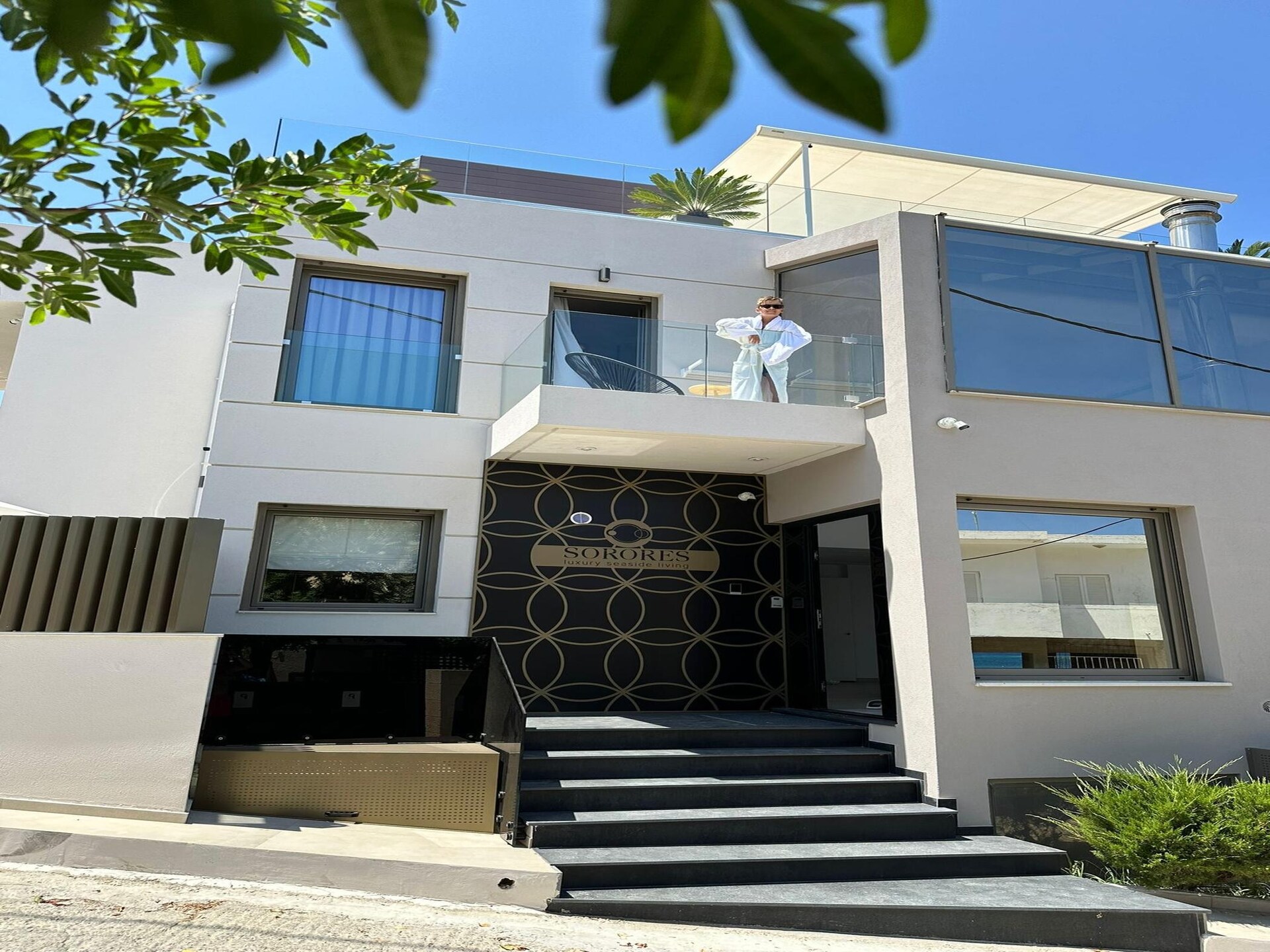 Luxe villa met privézwembad en dakterras op 30 meter van zee in Agia Pelagia - foto 12