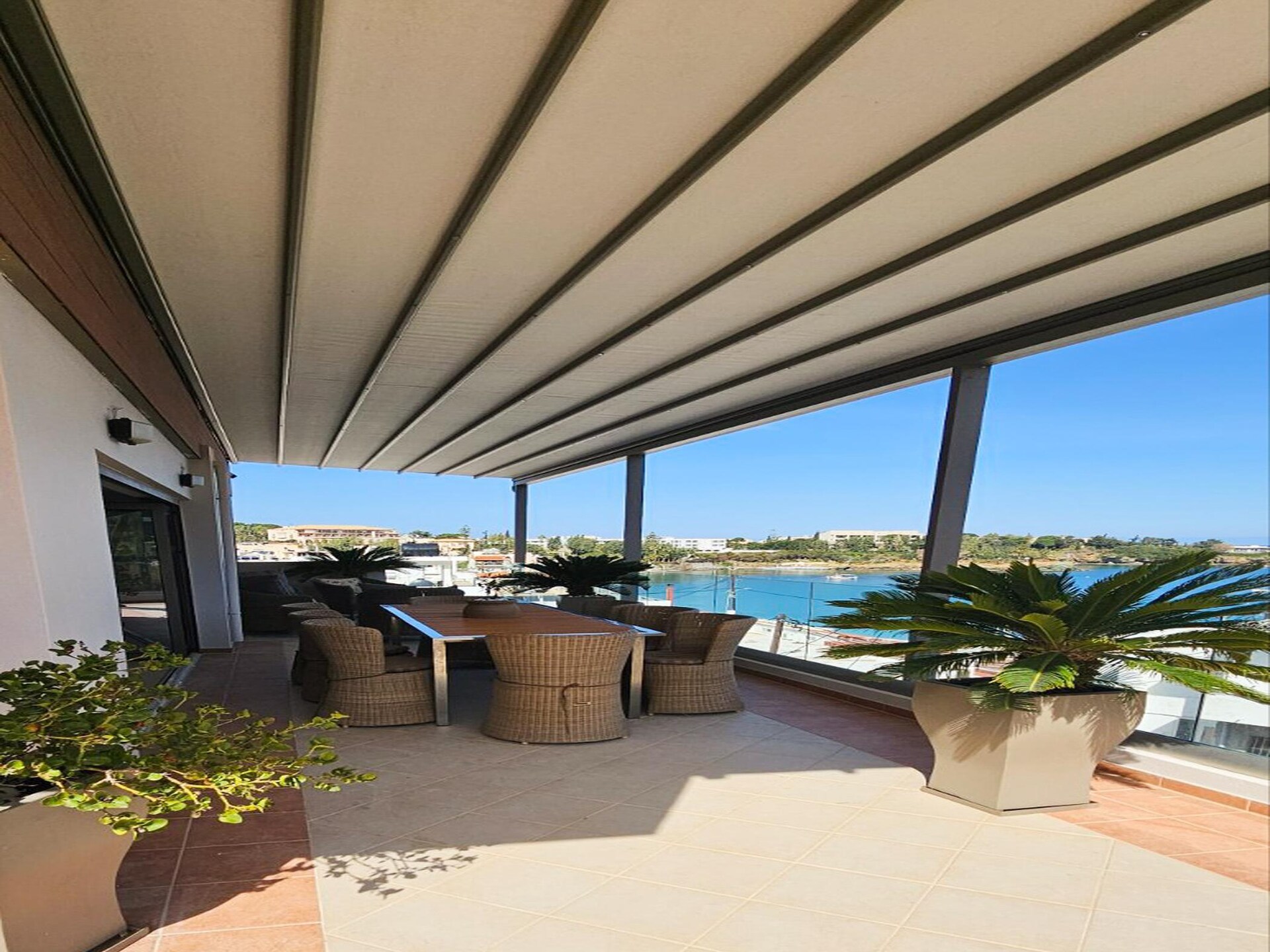 Luxe villa met privézwembad en dakterras op 30 meter van zee in Agia Pelagia - foto 23