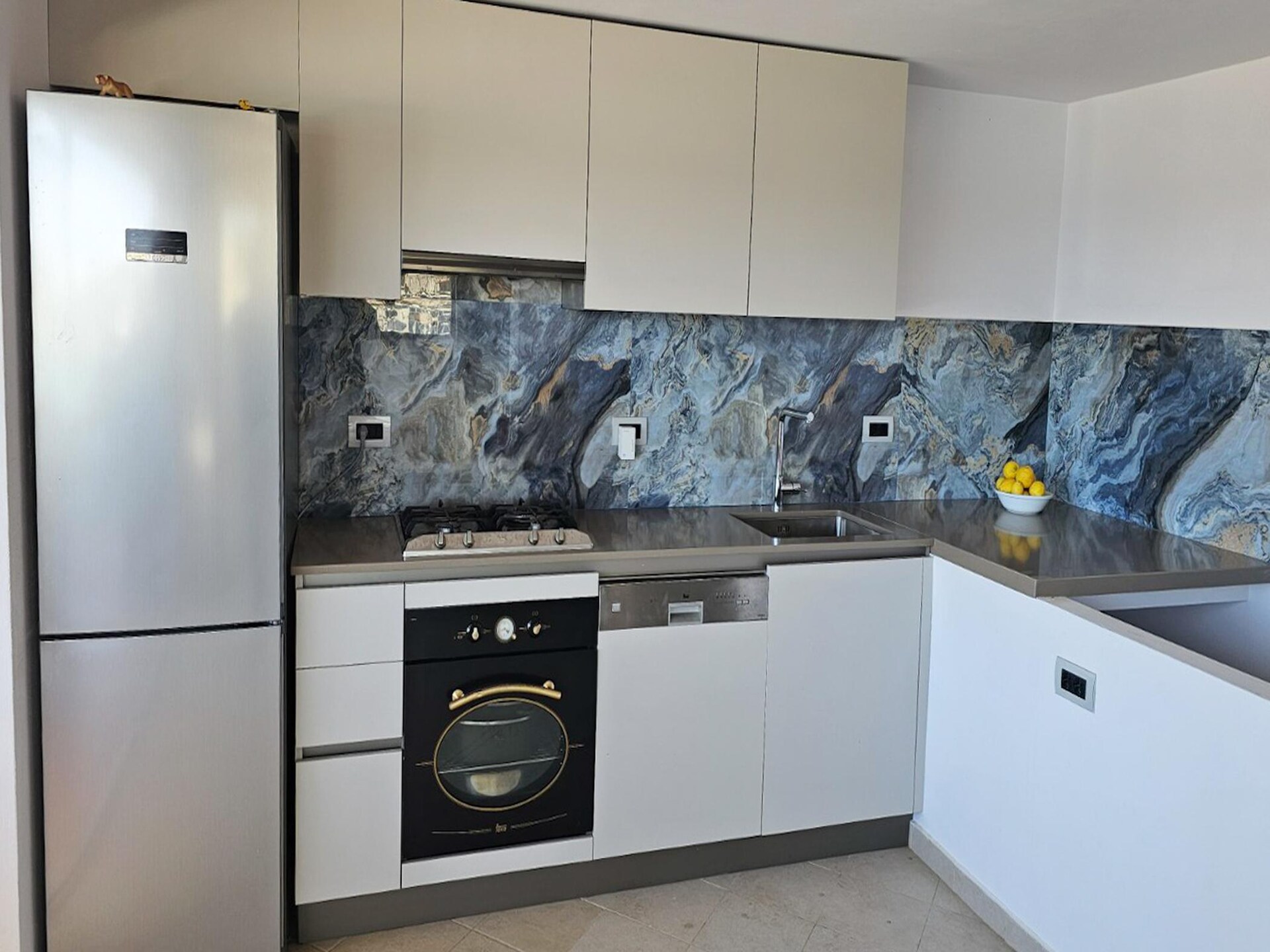 Luxe villa met privézwembad en dakterras op 30 meter van zee in Agia Pelagia - foto 19