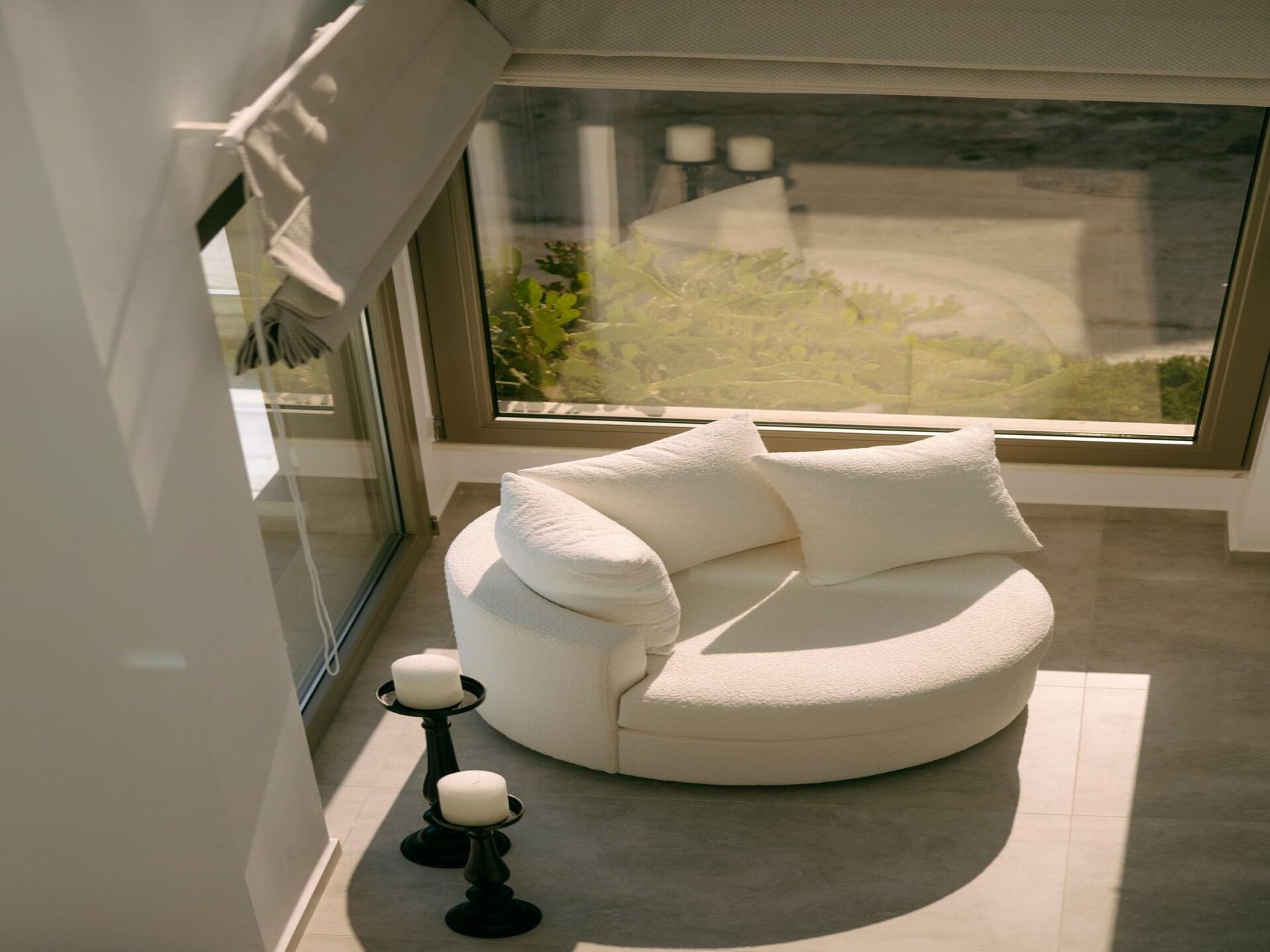 Luxe villa met privézwembad en dakterras op 30 meter van zee in Agia Pelagia - foto 17