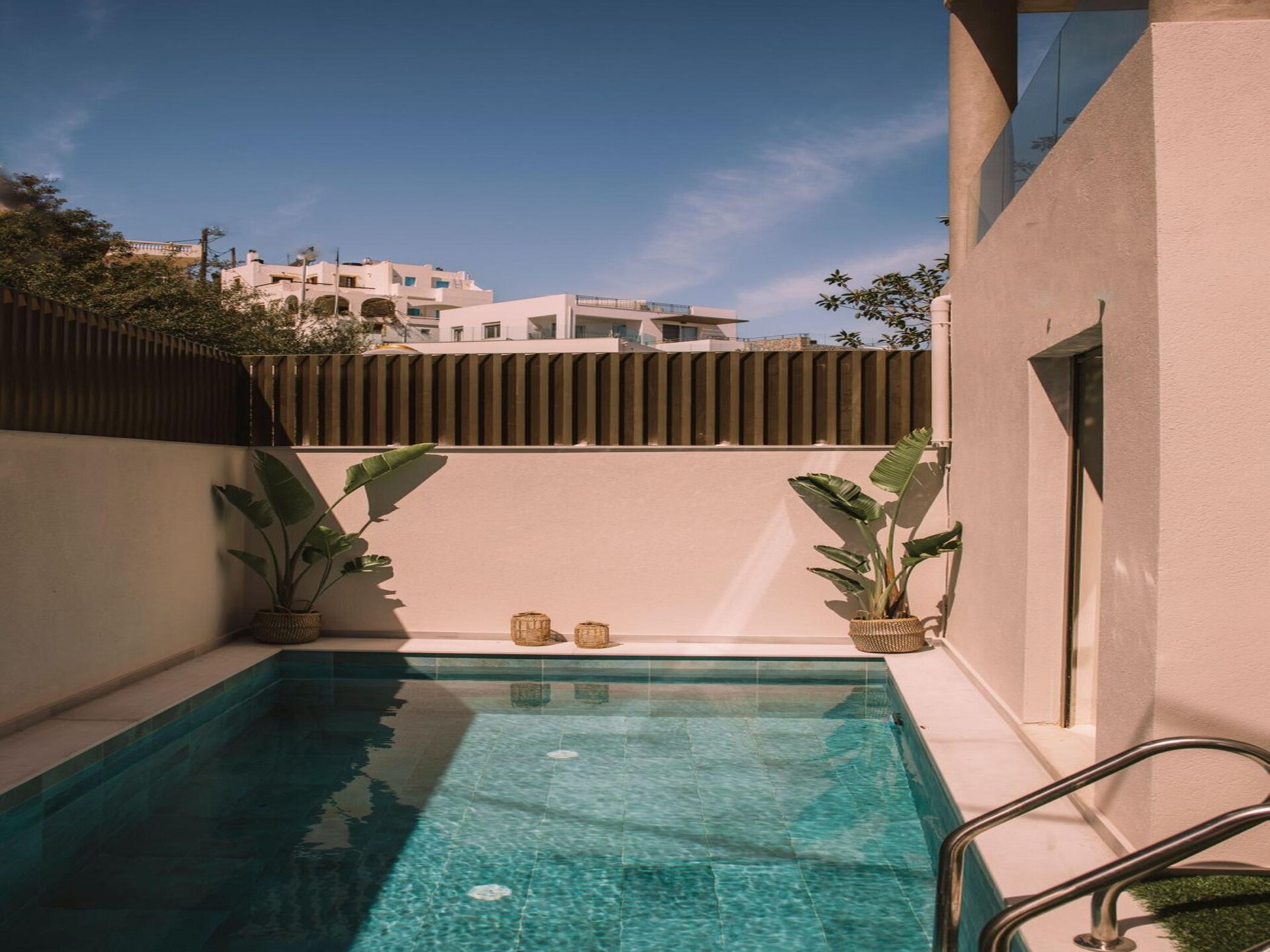 Luxe villa met privézwembad en dakterras op 30 meter van zee in Agia Pelagia - foto 14