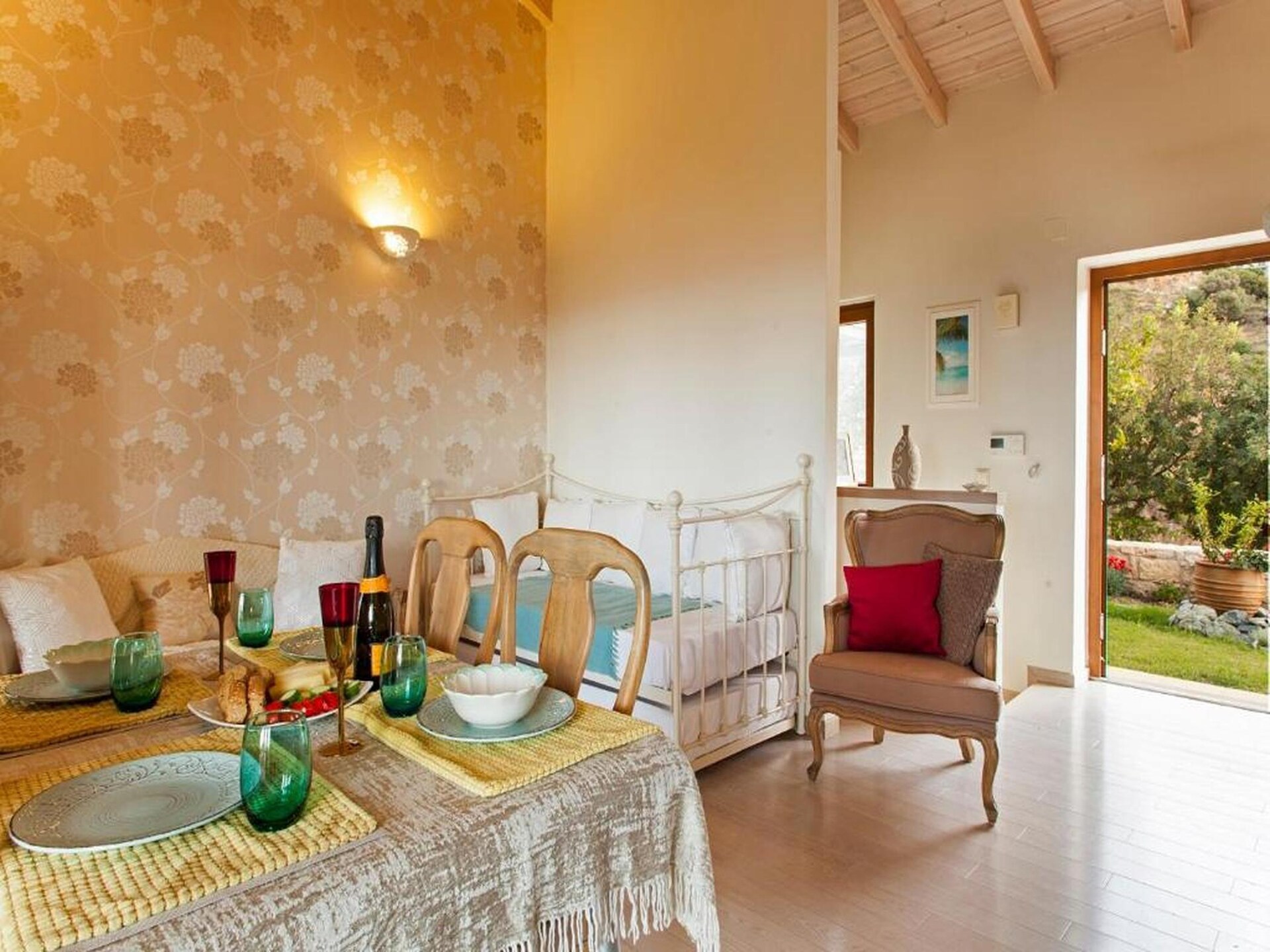 Villa Rafaello: vrijstaand vakantiehuis met gedeeld zwembad en zeezicht in Agia Pelagia - foto 12