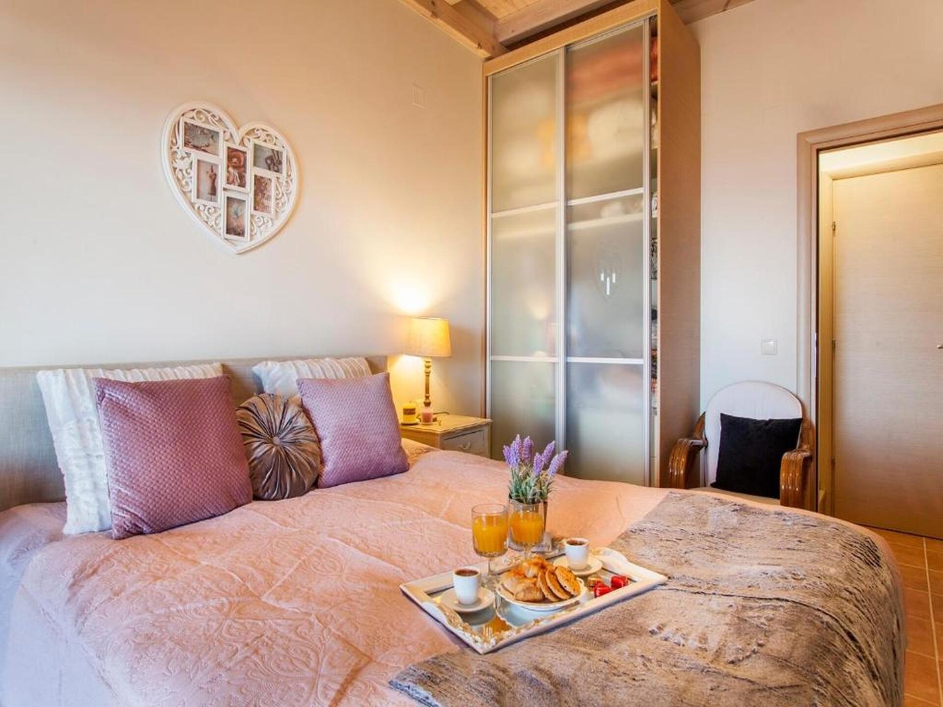 Villa Rafaello: vrijstaand vakantiehuis met gedeeld zwembad en zeezicht in Agia Pelagia - foto 16