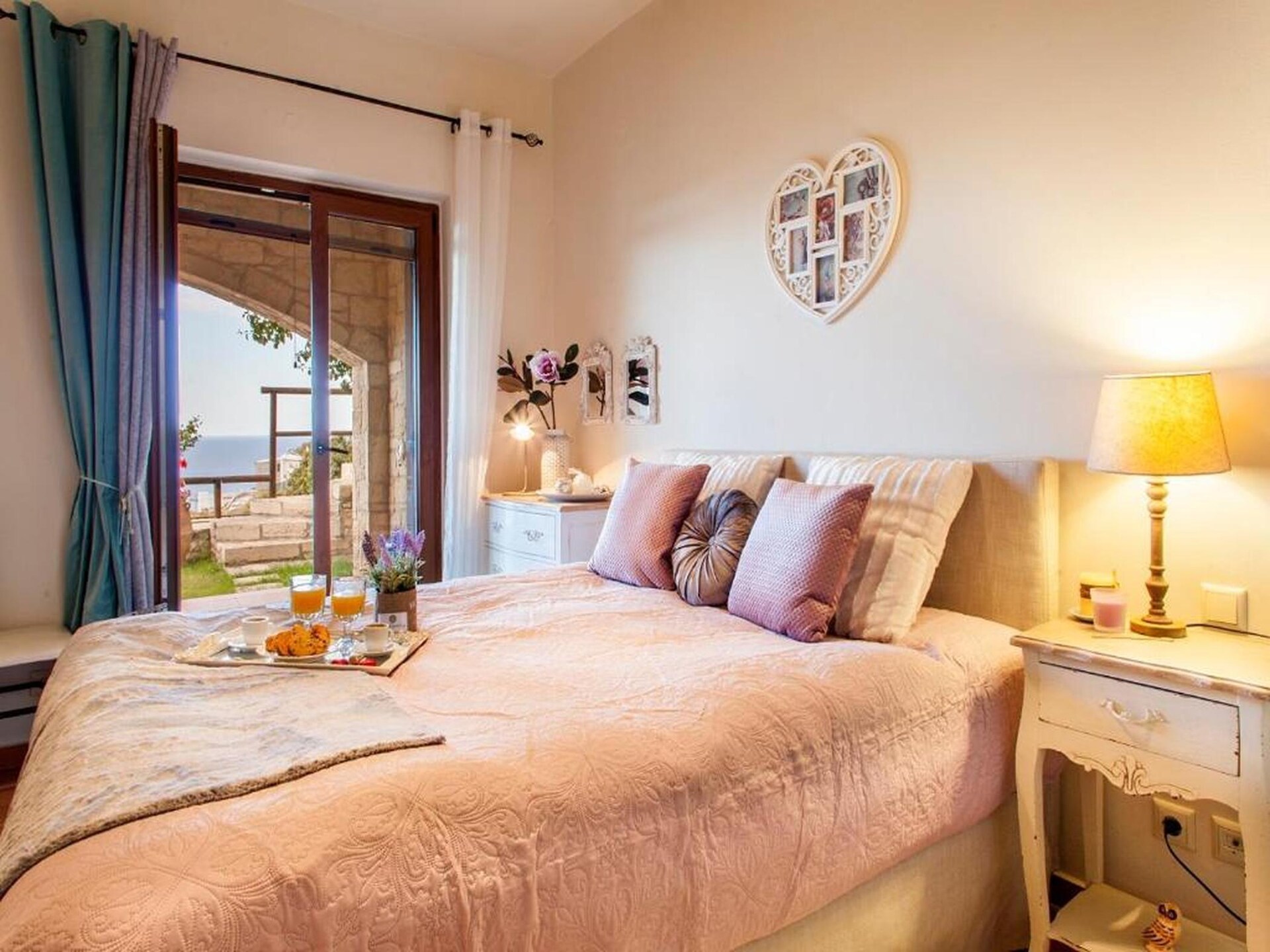 Villa Rafaello: vrijstaand vakantiehuis met gedeeld zwembad en zeezicht in Agia Pelagia - foto 17