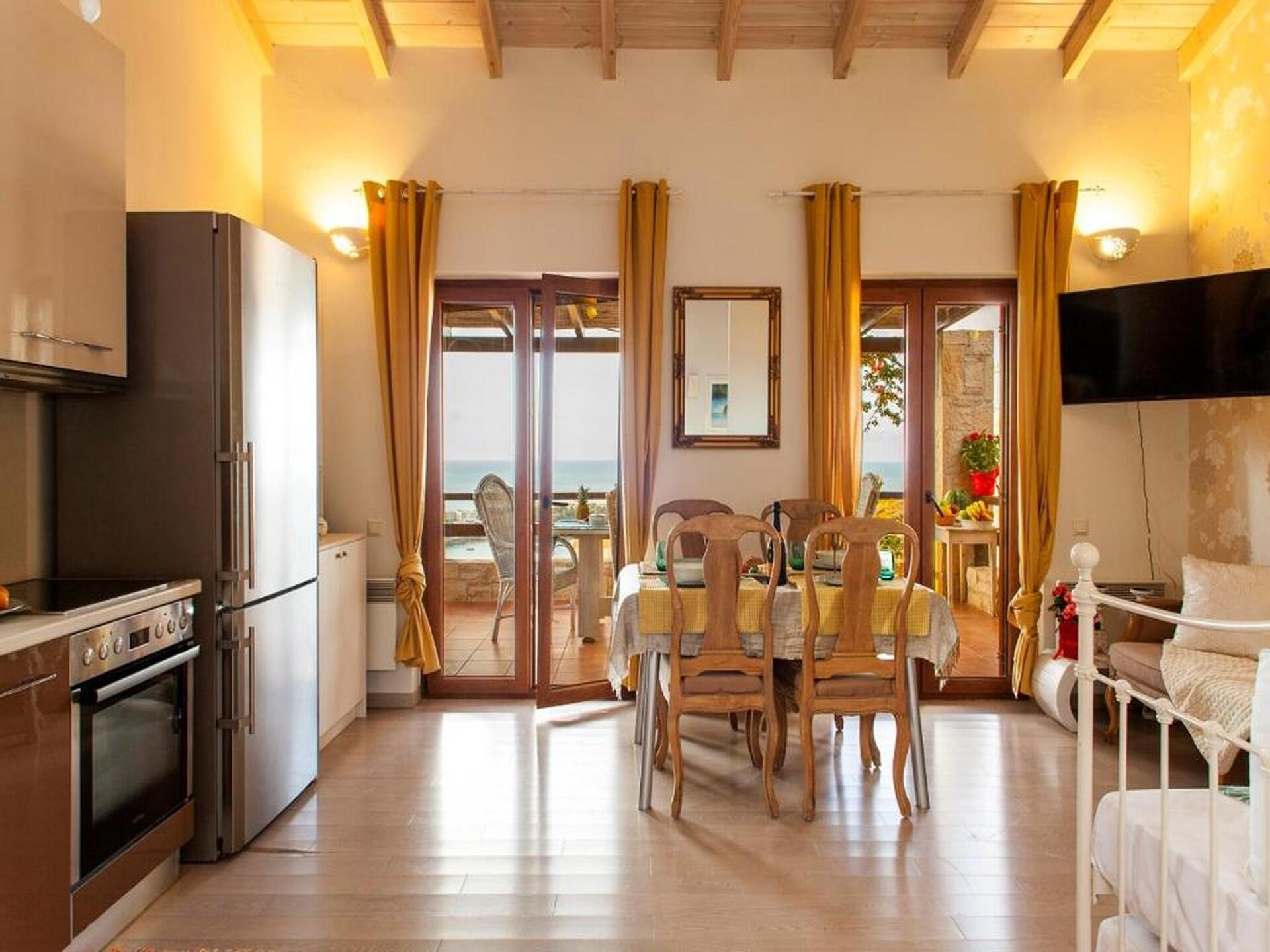 Villa Rafaello: vrijstaand vakantiehuis met gedeeld zwembad en zeezicht in Agia Pelagia - foto 13