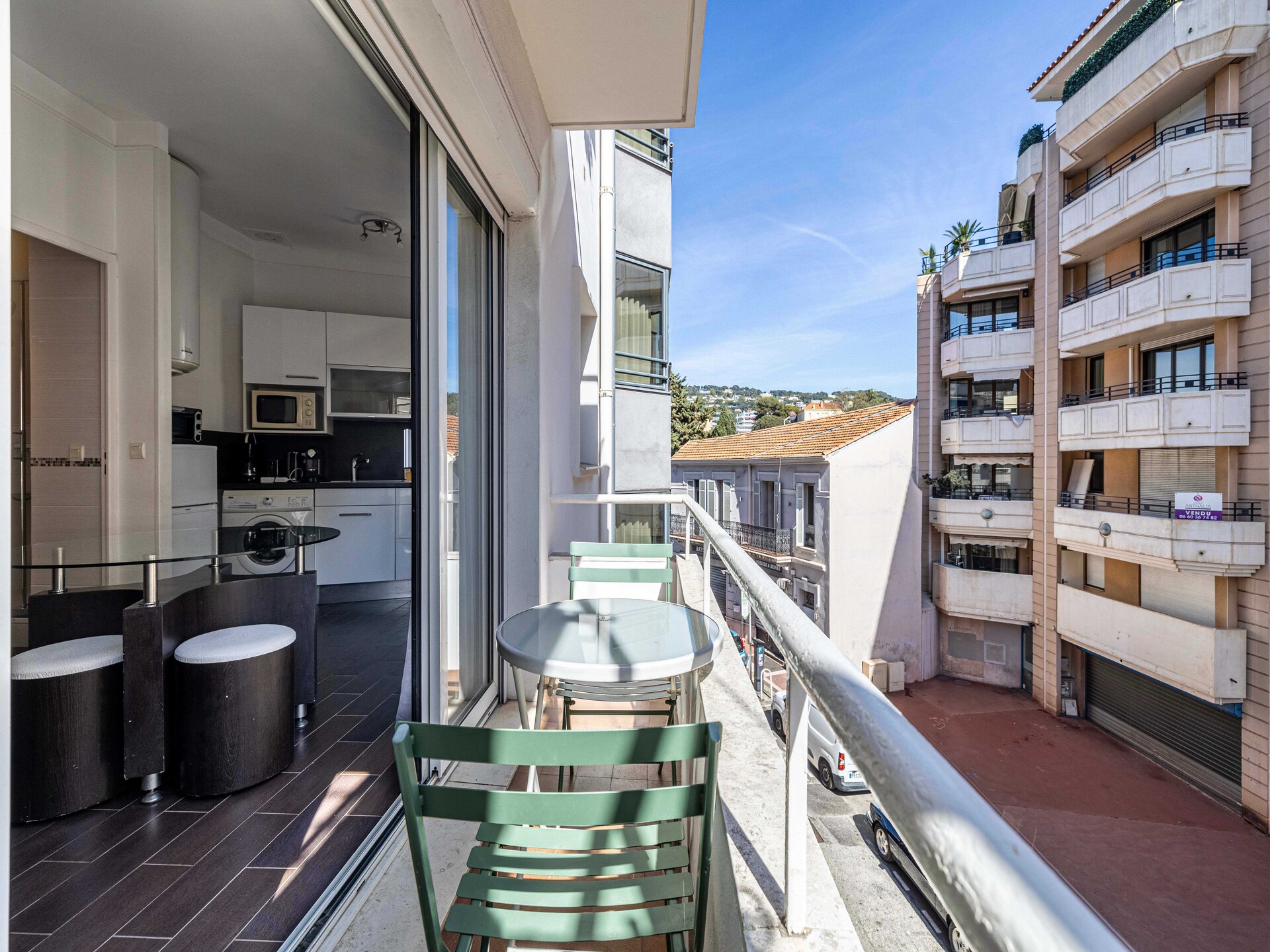 Licht appartement met balkon op loopafstand van strand en Palais des Festivals - foto 3