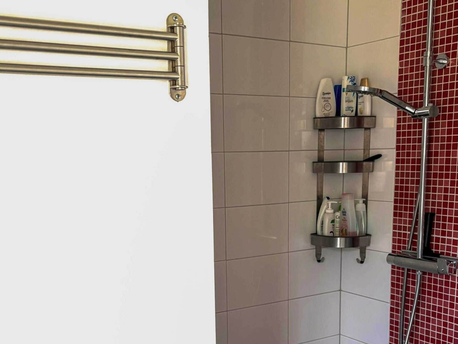 Charmant vakantiehuis met annex op Lisö, vlakbij zee en golf - foto 23