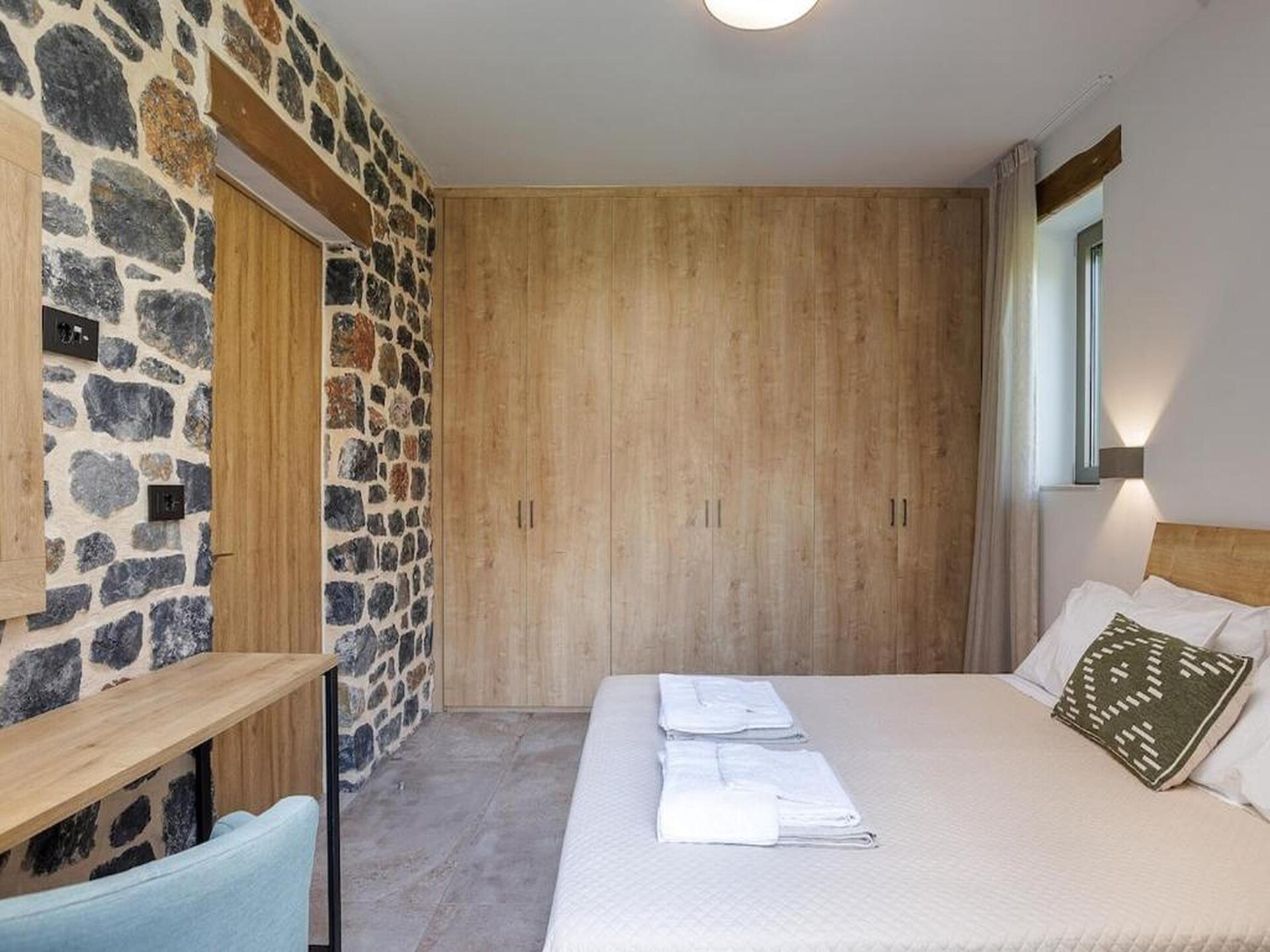 Vrijstaande villa bij Plakias met gedeeld zwembad en uitzicht op groen - foto 13