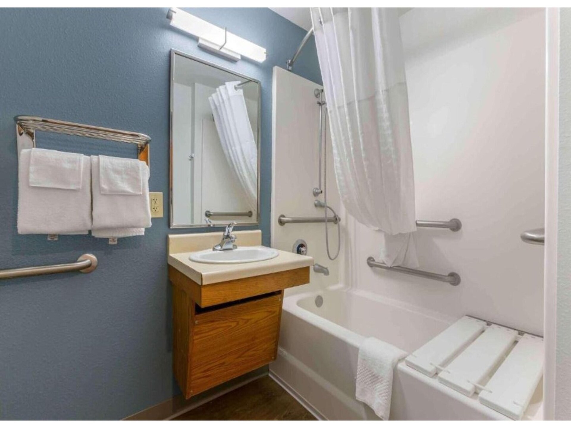 Ruim appartement met 2 queen beds en eigen keuken in El Paso - foto 13