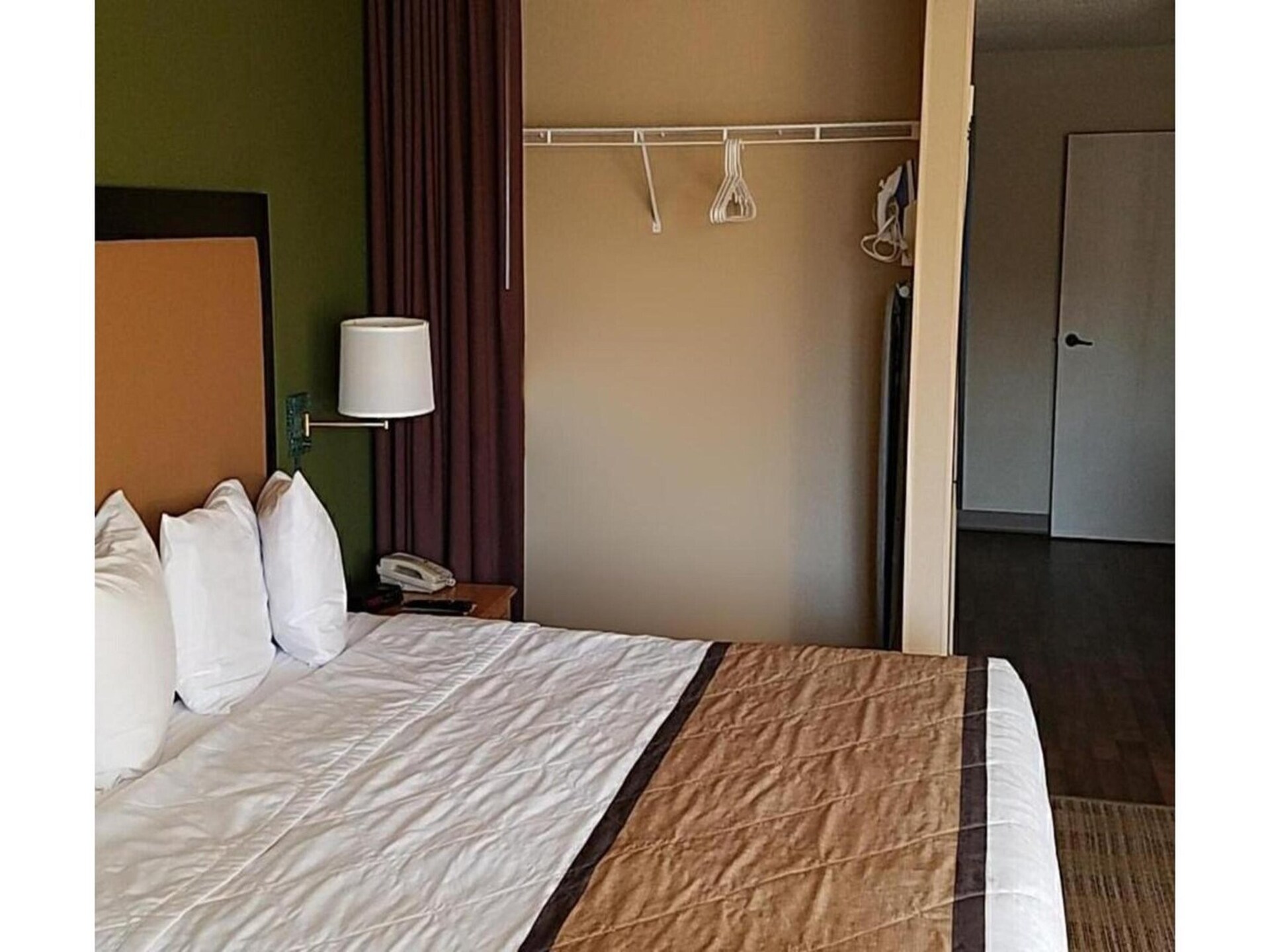 Studio-appartement met keuken in Brookfield, Milwaukee – ideaal voor lang verblijf - foto 20
