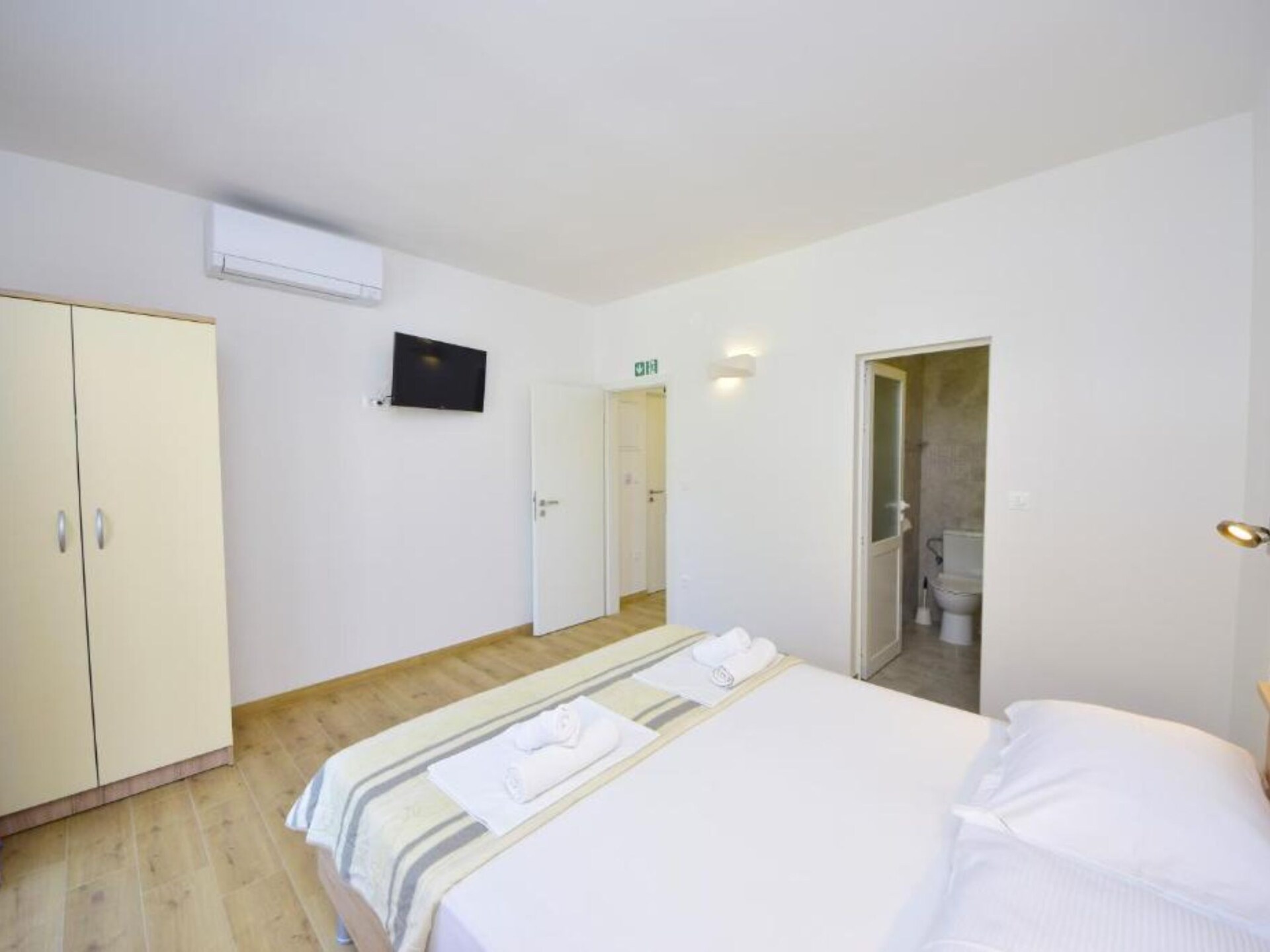 Adriatic Guesthouse Balota with Shared Pool- Two bedroom apartment with Balcony (7+8) - foto 1