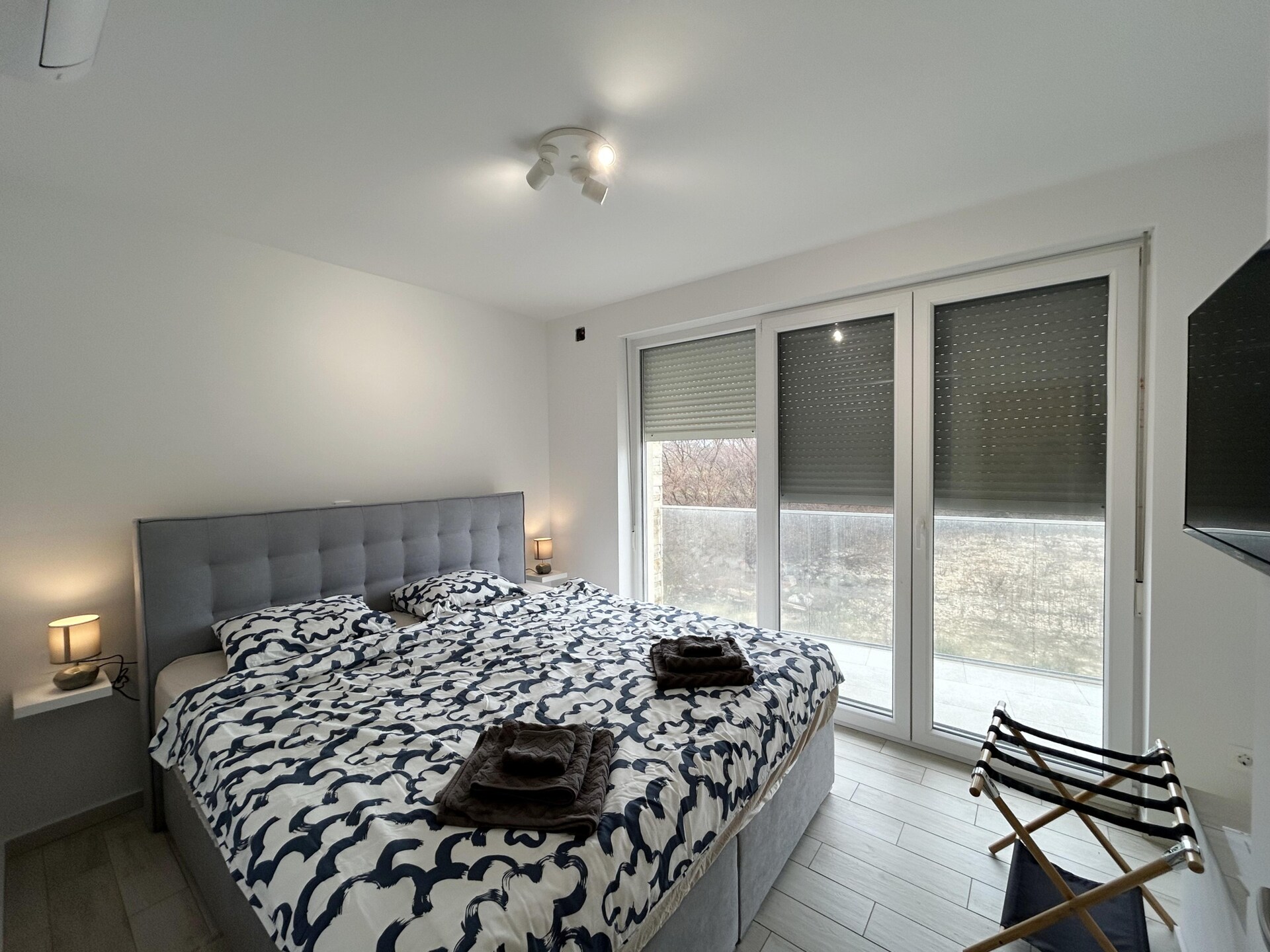 Modern appartement voor 4 met verwarmd zwembad, op 650m van strand - foto 4