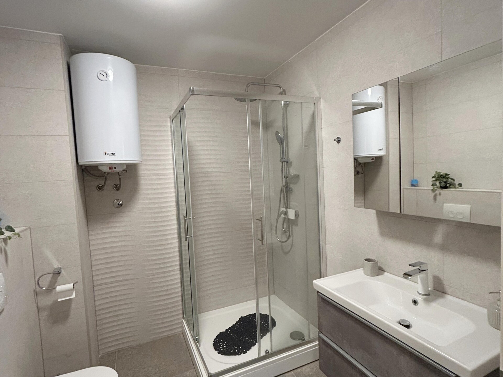 Modern appartement voor 4 met verwarmd zwembad, op 650m van strand - foto 19