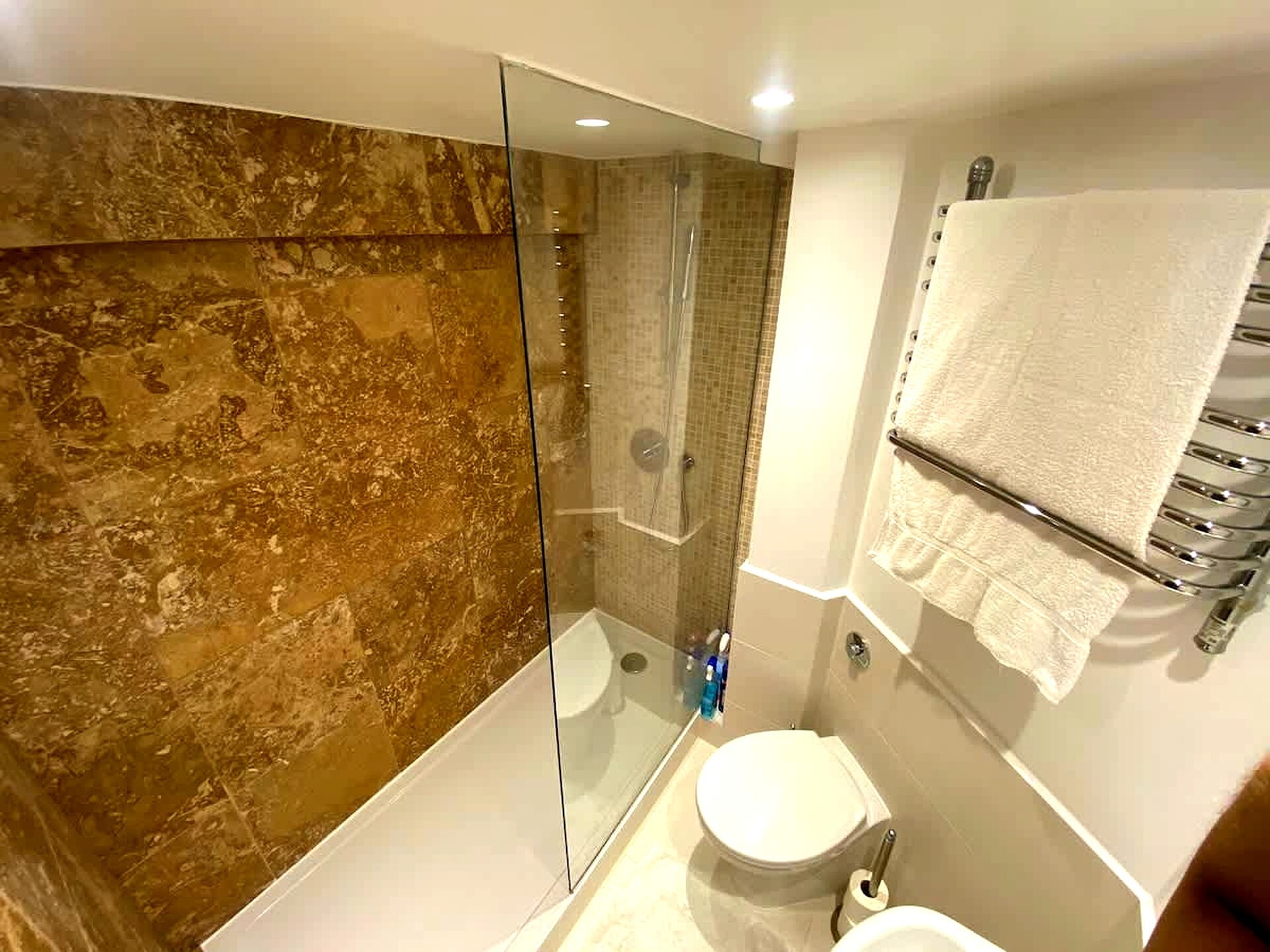 Garden Flat in Fulham: stijlvol appartement met patio en twee slaapkamers - foto 14