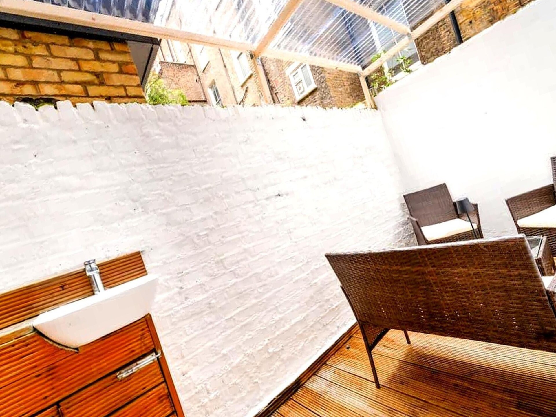 Licht appartement met privétuin op 3 minuten van metro West Kensington - foto 10