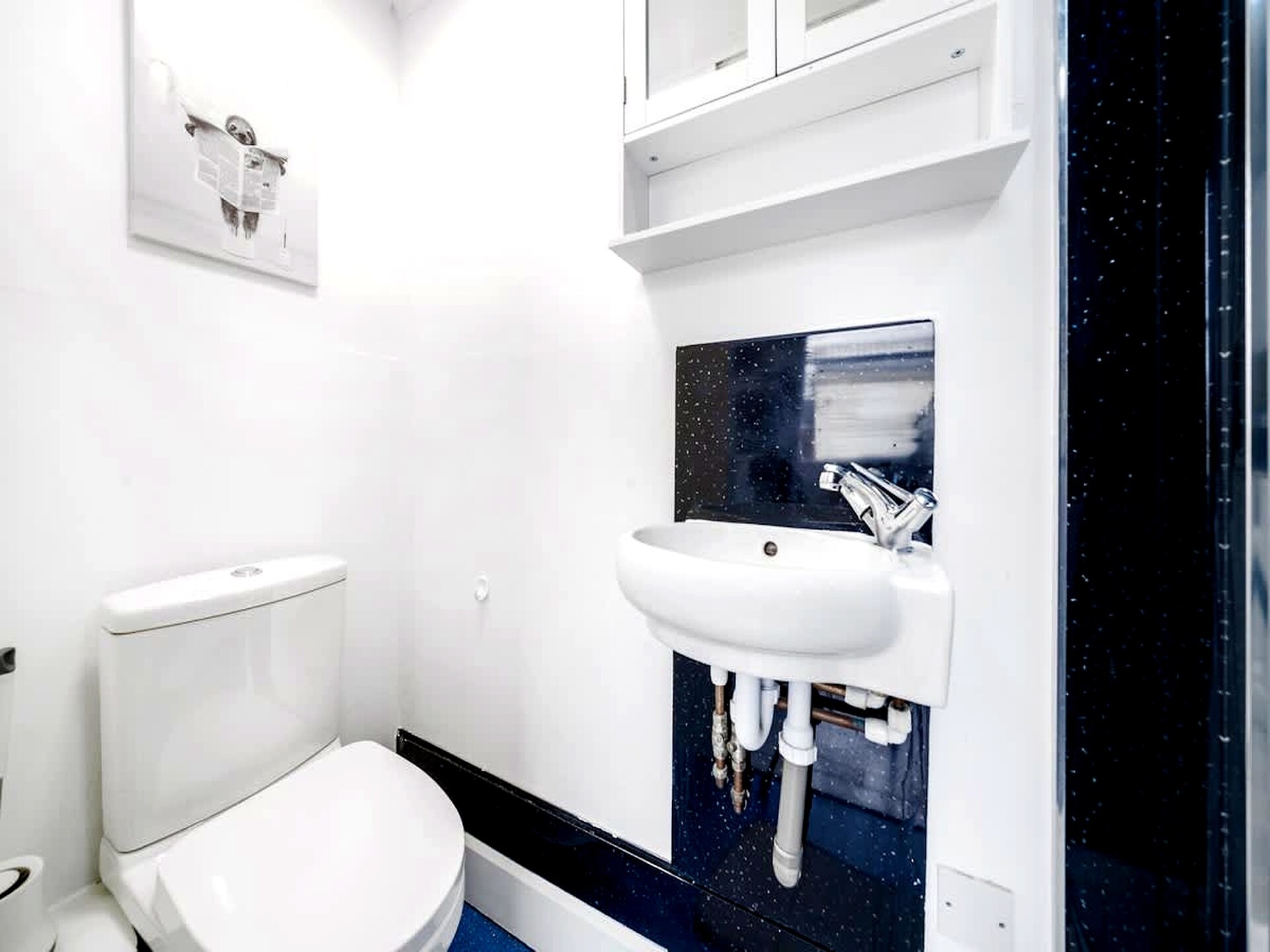 Compact & Modern Appartement bij West Kensington Station - foto 7