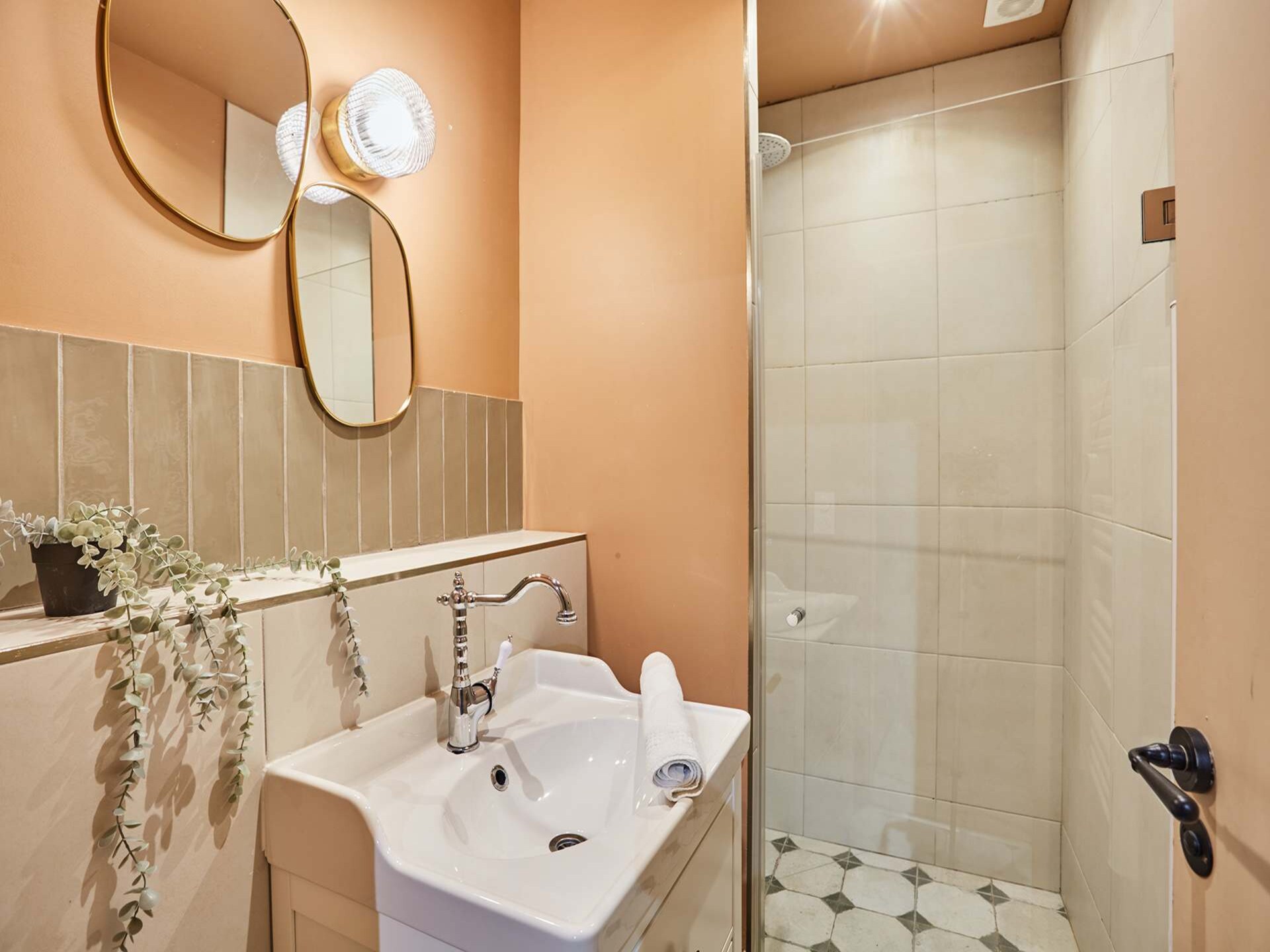 Modern appartement met airco in hartje Parijs, vlakbij Montorgueil - foto 4