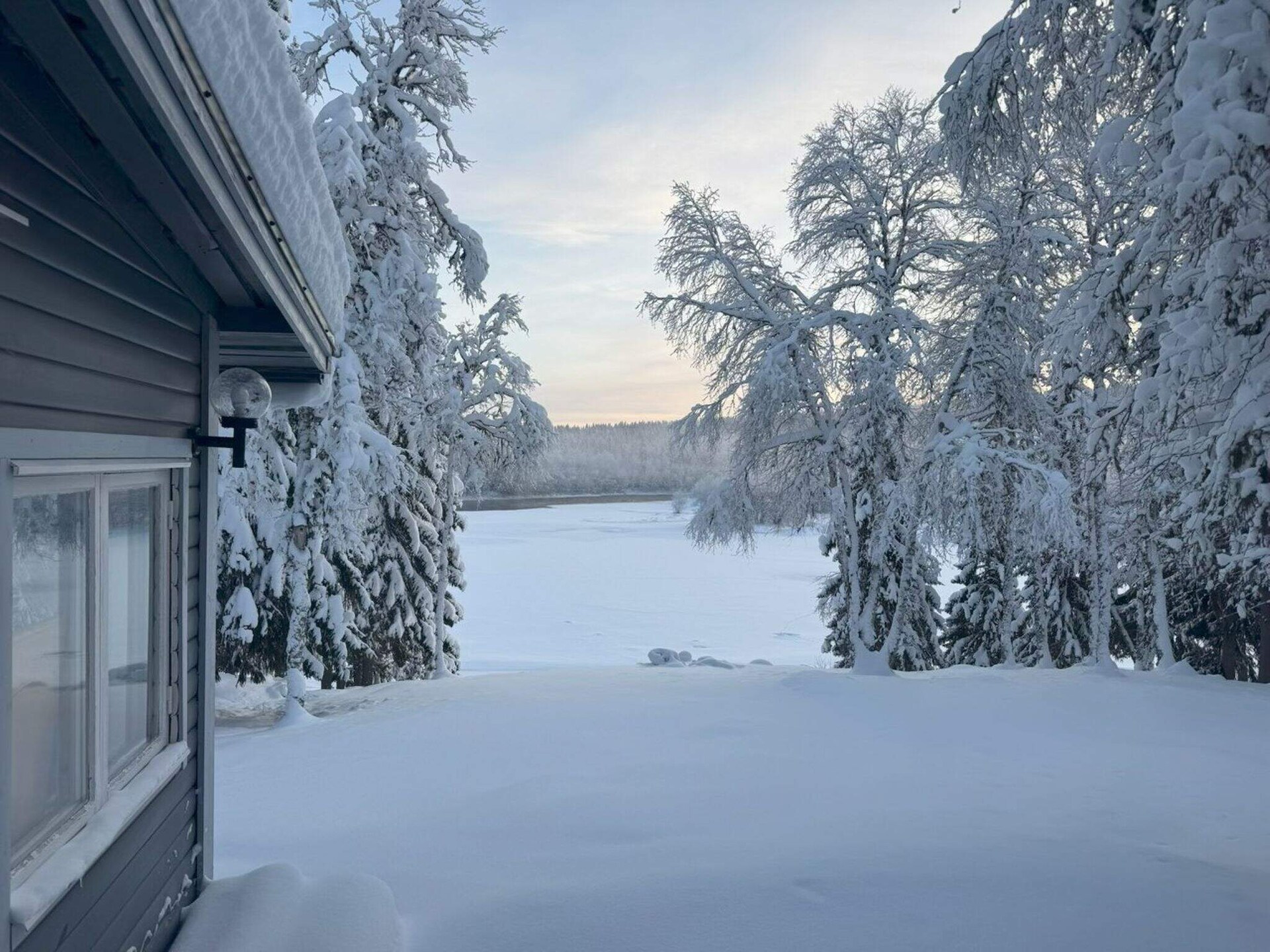 Wildernishut direct aan de Indalsälven met panoramisch uitzicht bij Duved - foto 14