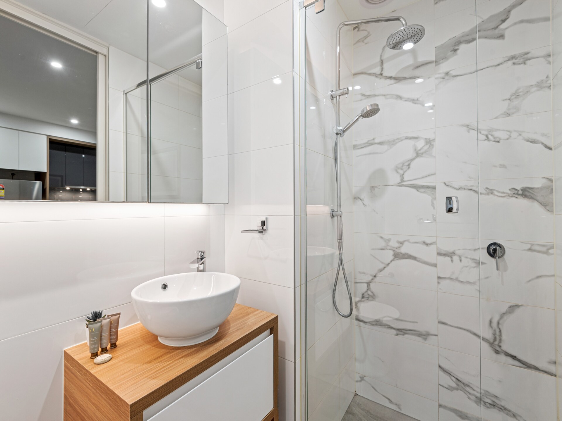 Modern appartement in Hughesdale vlakbij station Oakleigh - foto 11
