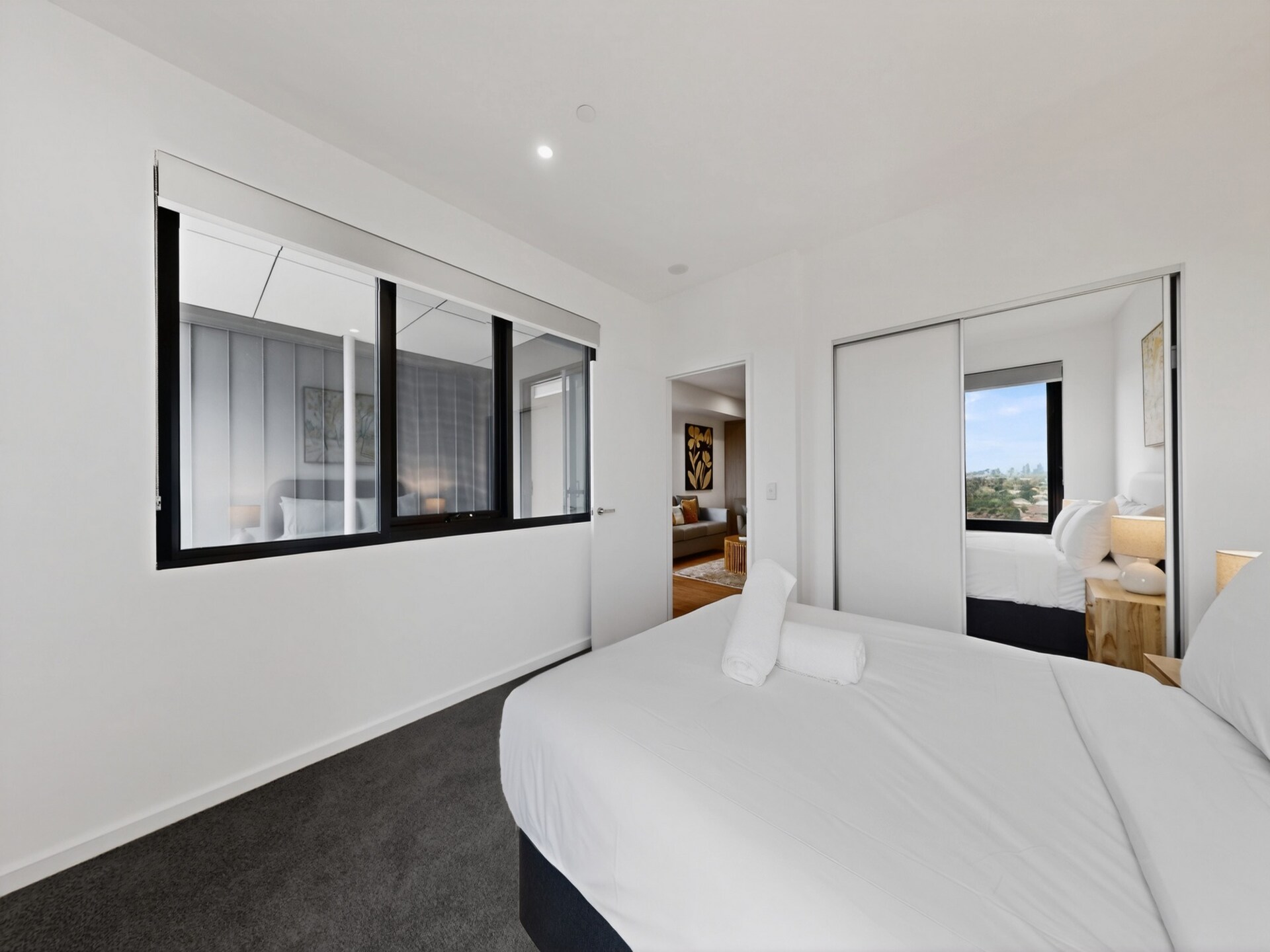 Modern appartement in Cannington met dakterras en stadsuitzicht - foto 7