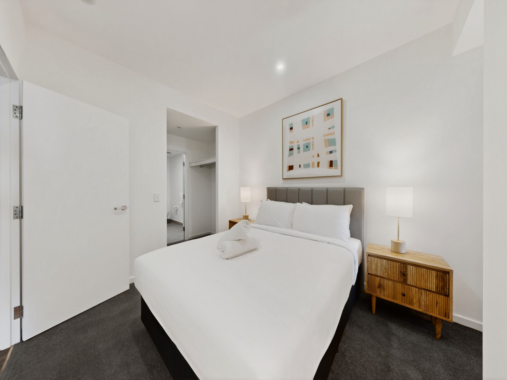 Modern appartement in Cannington met dakterras en stadsuitzicht - foto 8