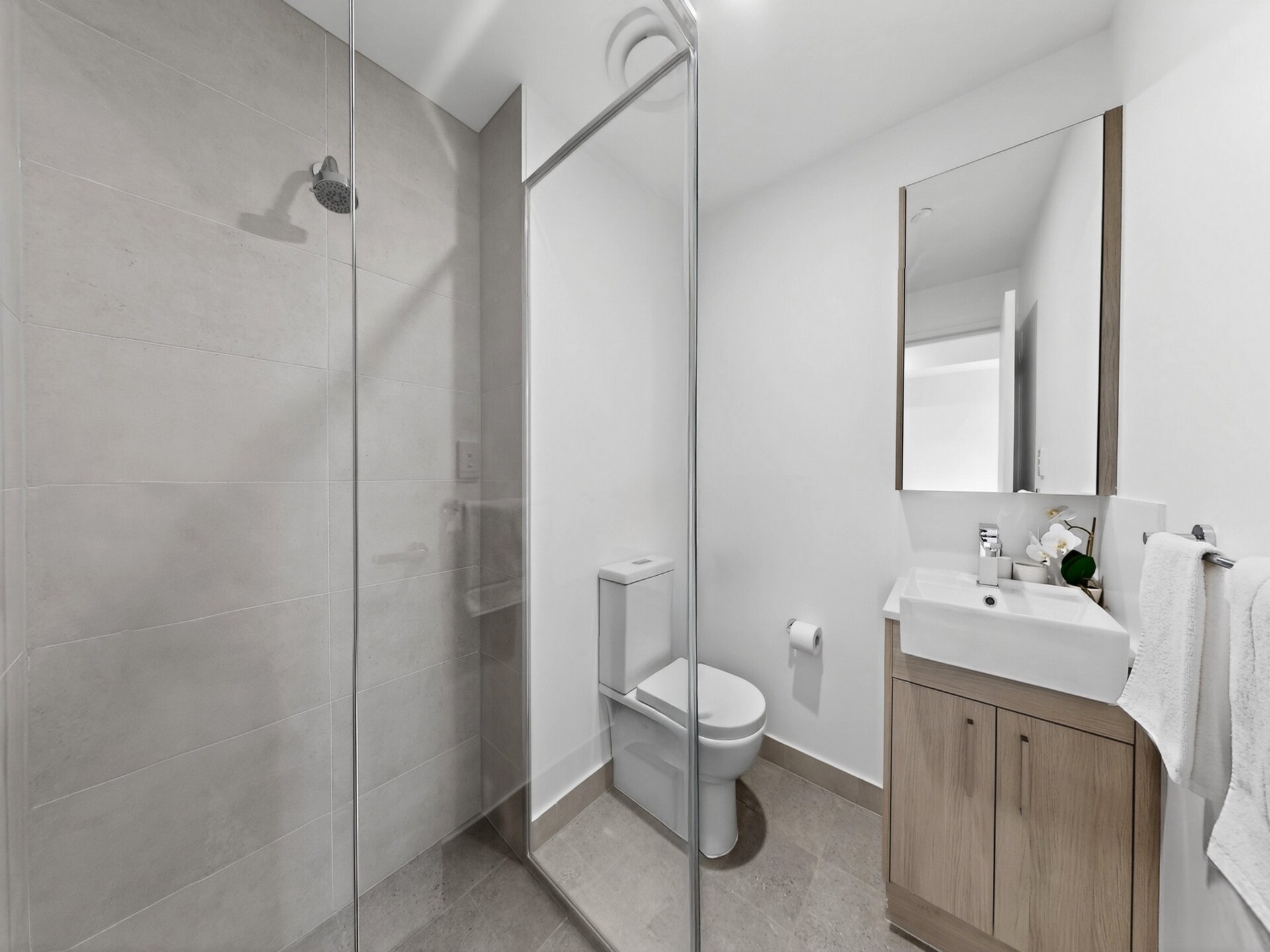 Modern appartement in Cannington met dakterras en stadsuitzicht - foto 13