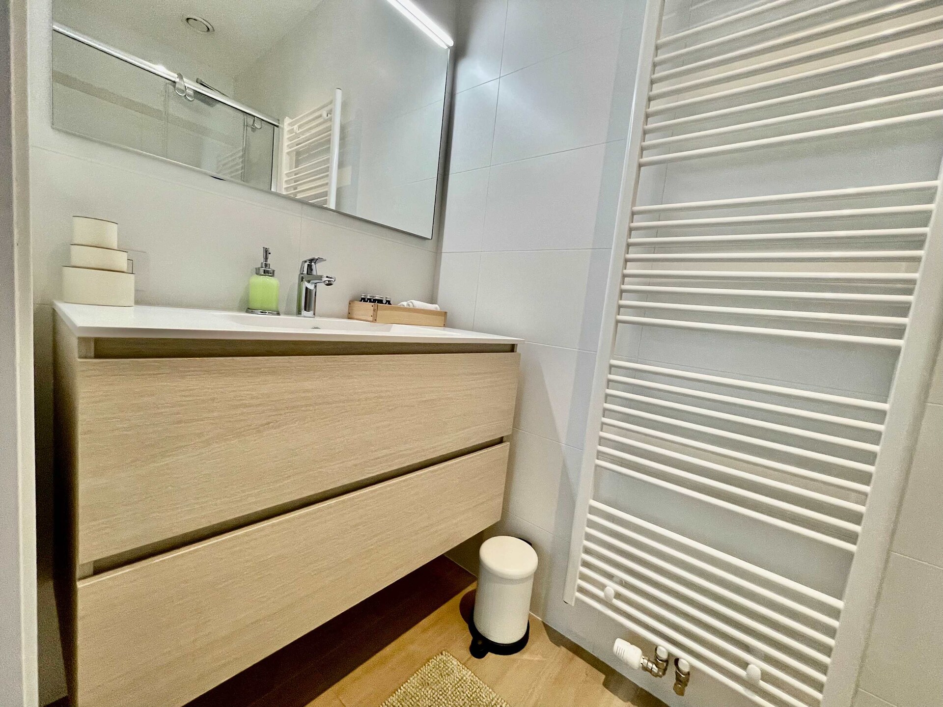 Licht & Modern Appartement bij de Diamantwijk in Antwerpen - foto 28
