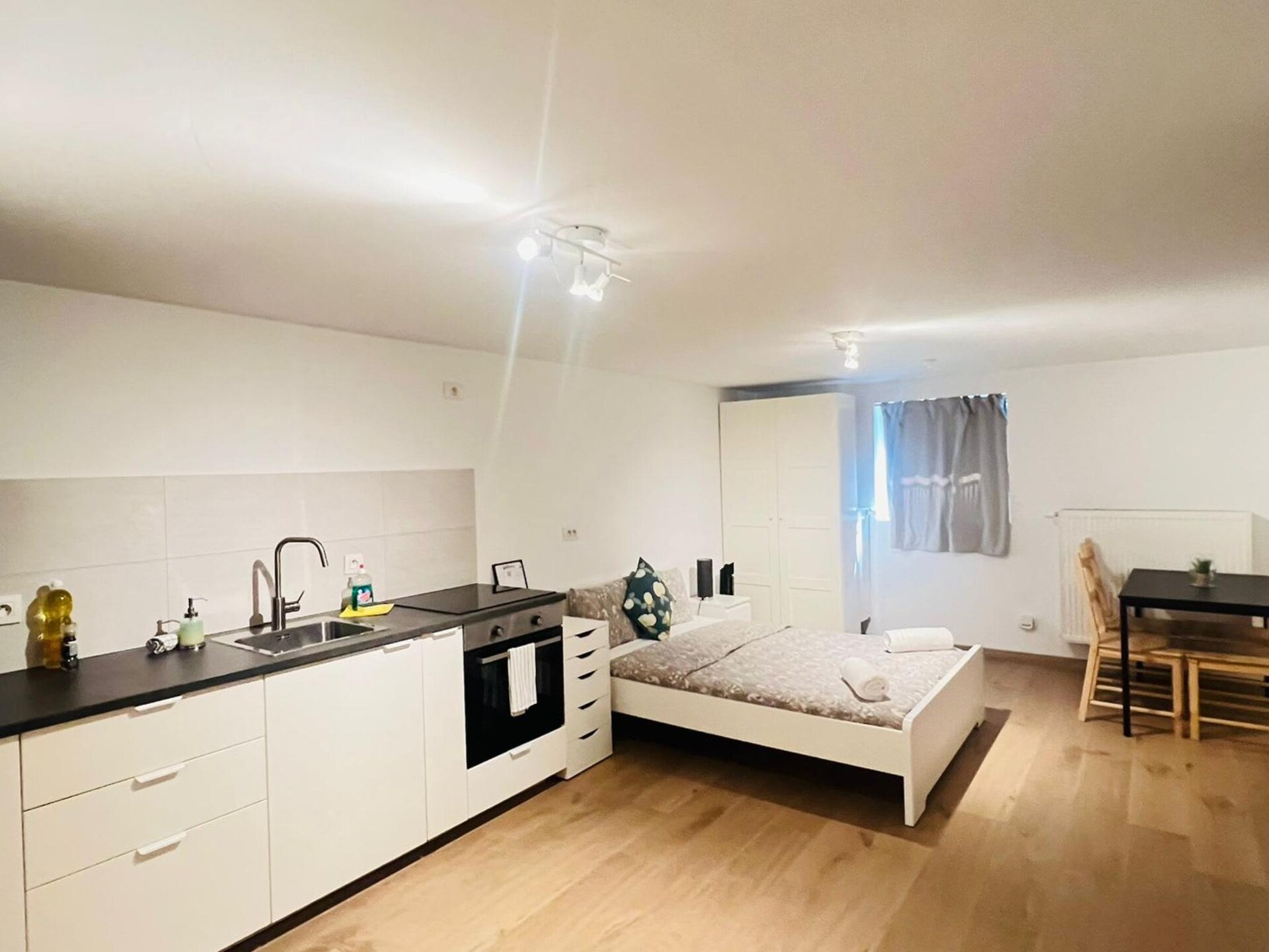 Designstudio in het Modekwartier van Antwerpen met werkplek en wifi - foto 7