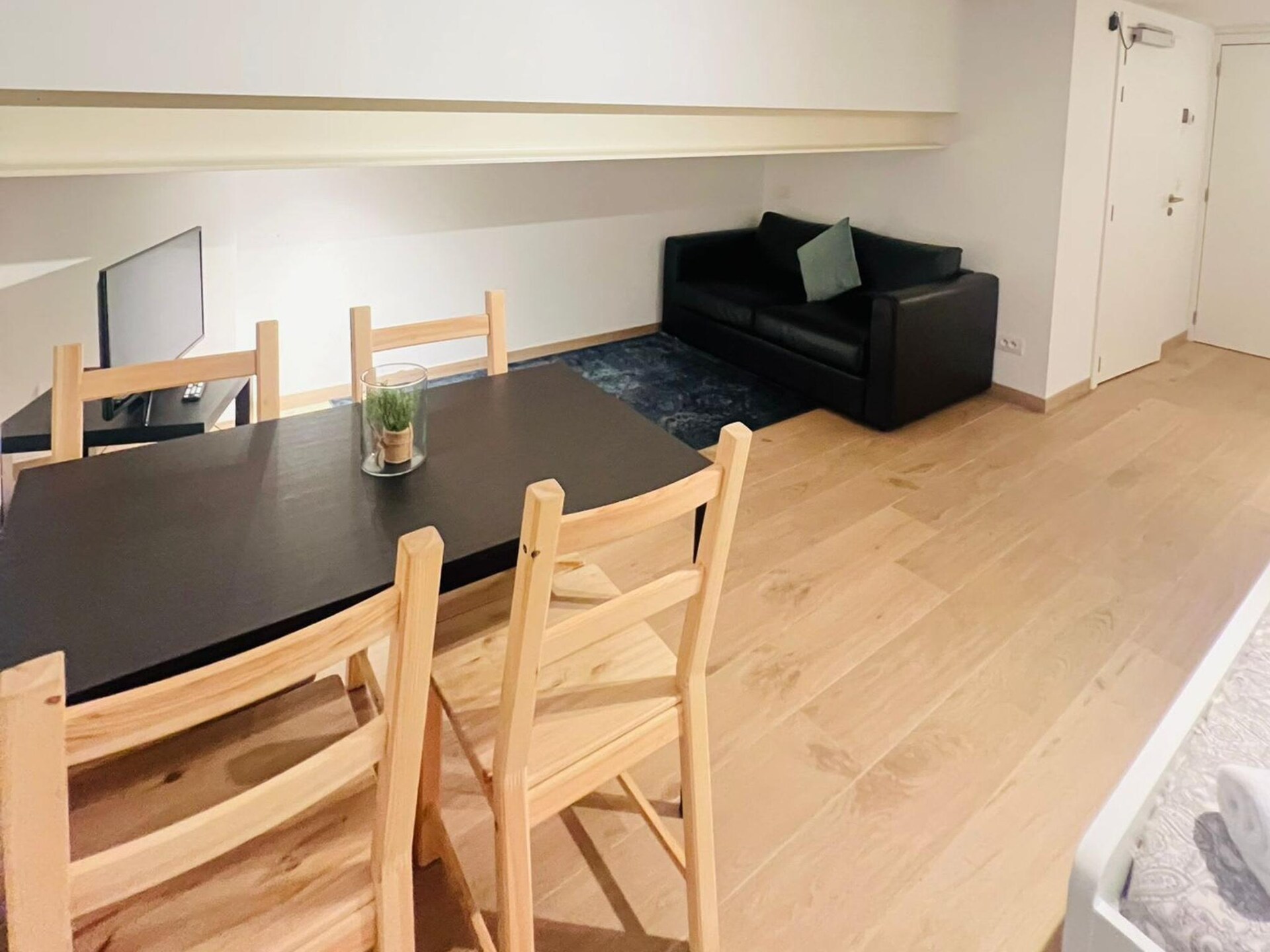 Designstudio in het Modekwartier van Antwerpen met werkplek en wifi - foto 2