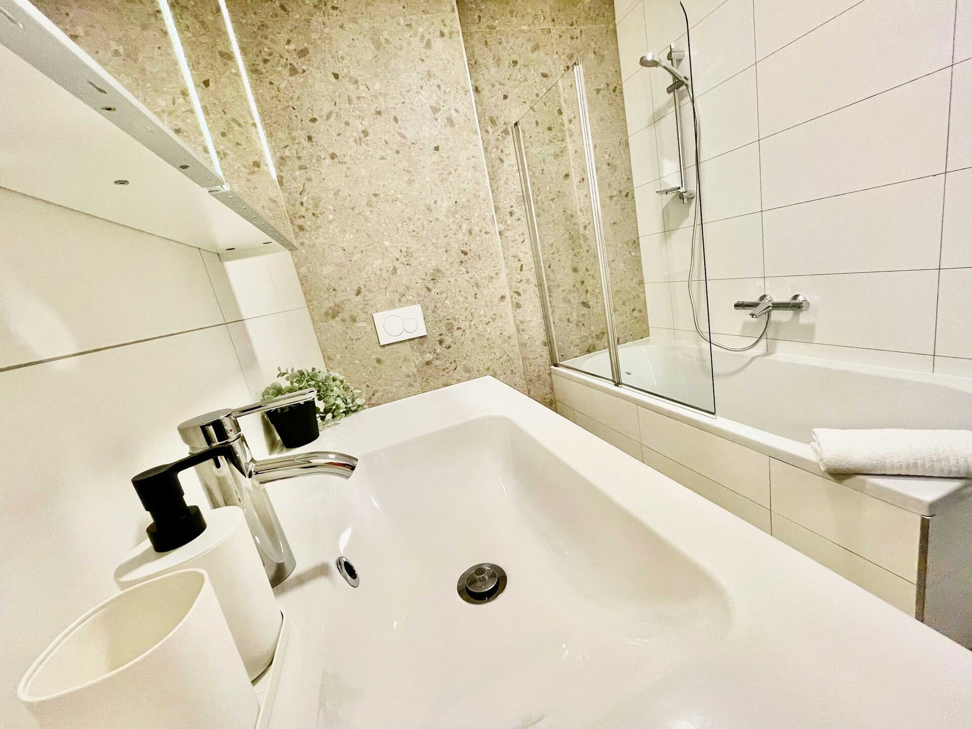 Luxe 2-slaapkamerappartement in de Antwerpse Modewijk - foto 30