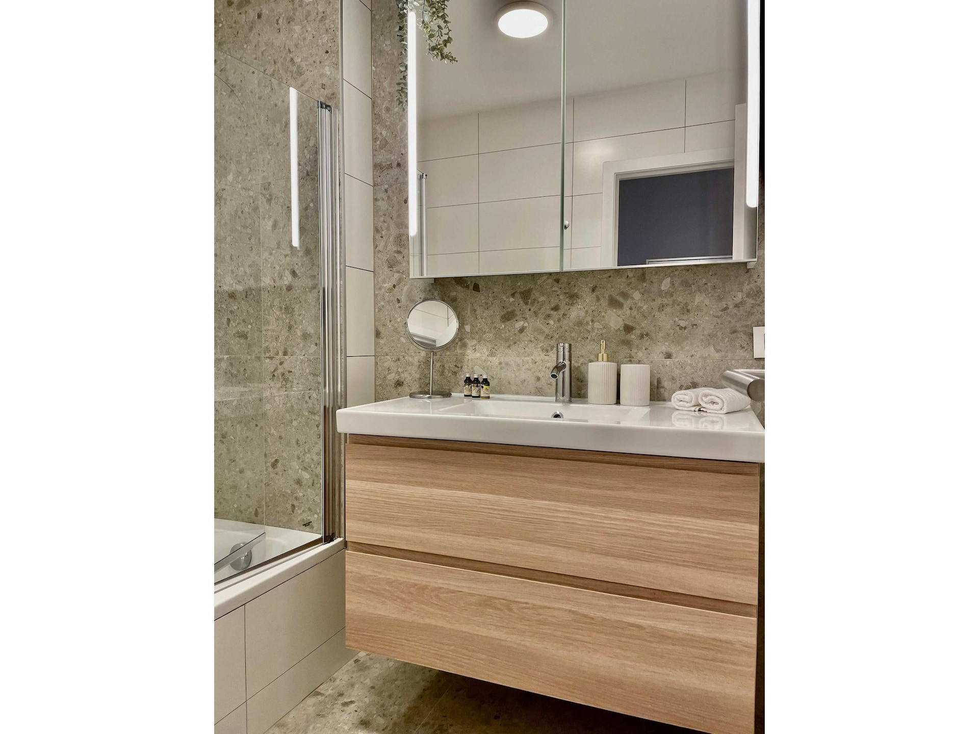 Luxe designappartement voor 4 personen in hartje Antwerpen - foto 77