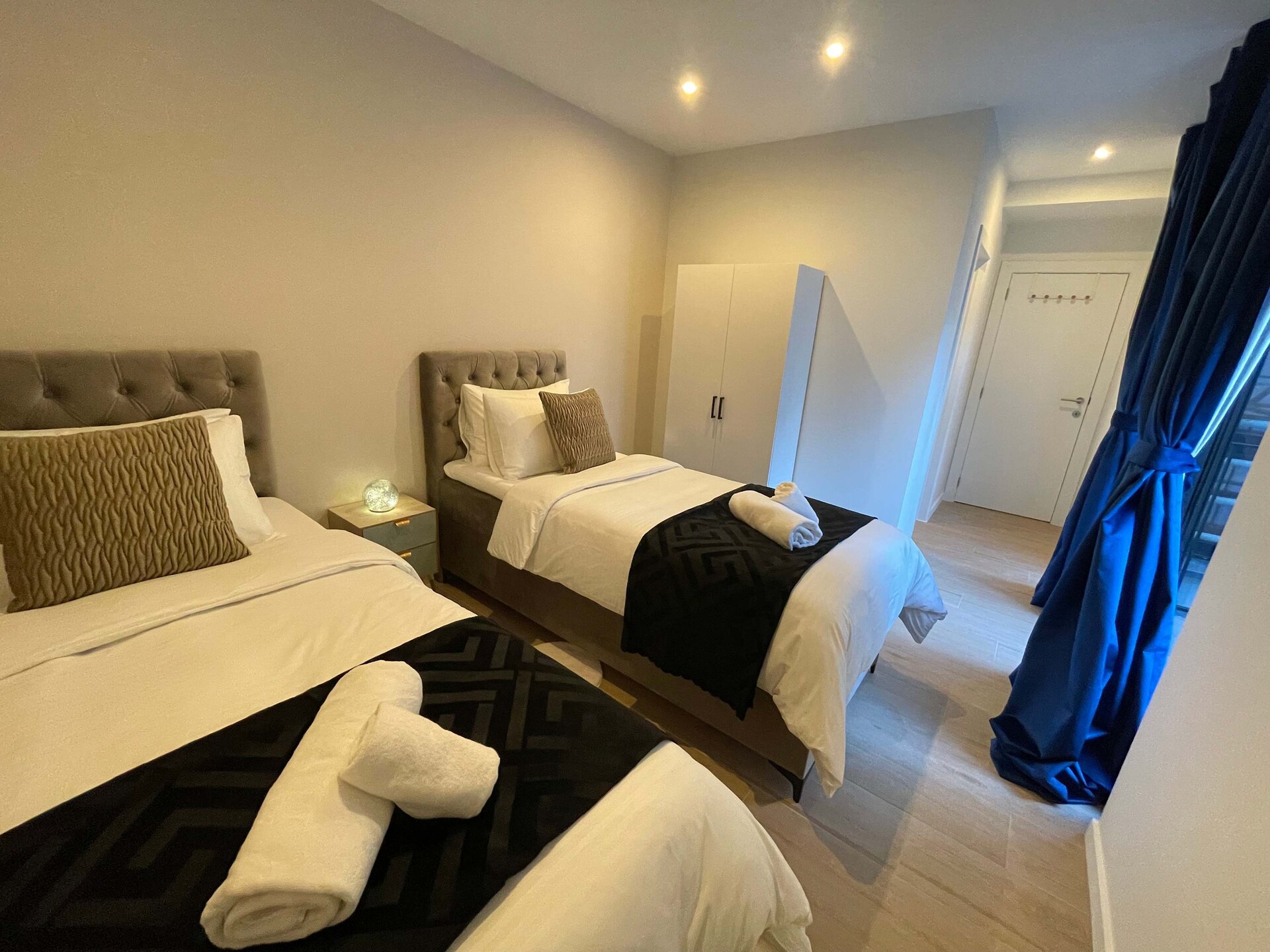 Grande Deluxe 3-slaapkamersuite op steenworp van Antwerpen Centraal - foto 13