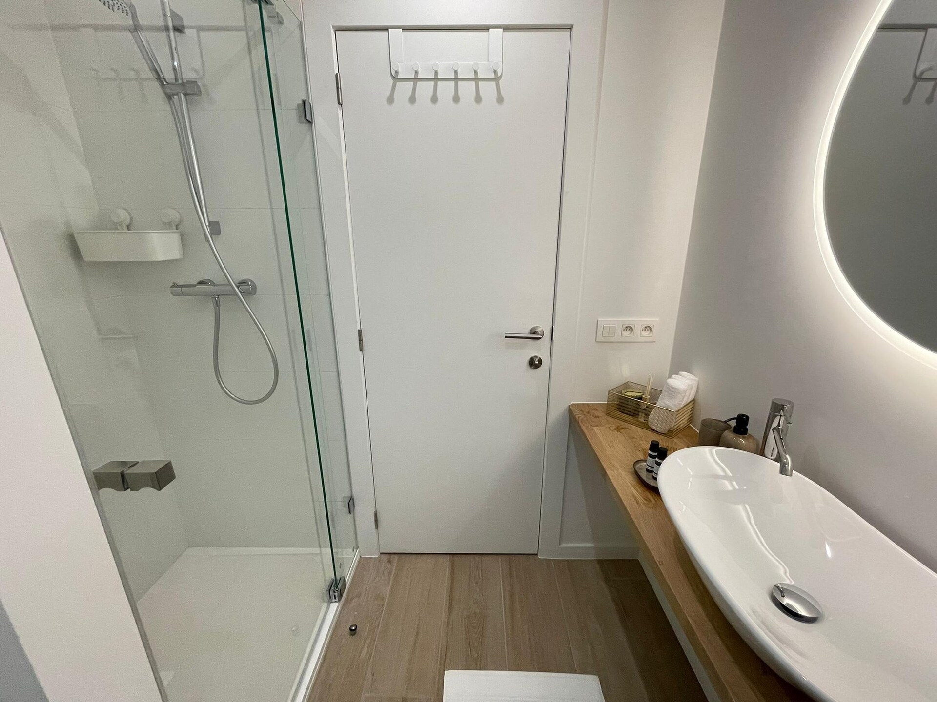 Stijlvol appartement met 3 slaapkamers naast Centraal Station Antwerpen - foto 13