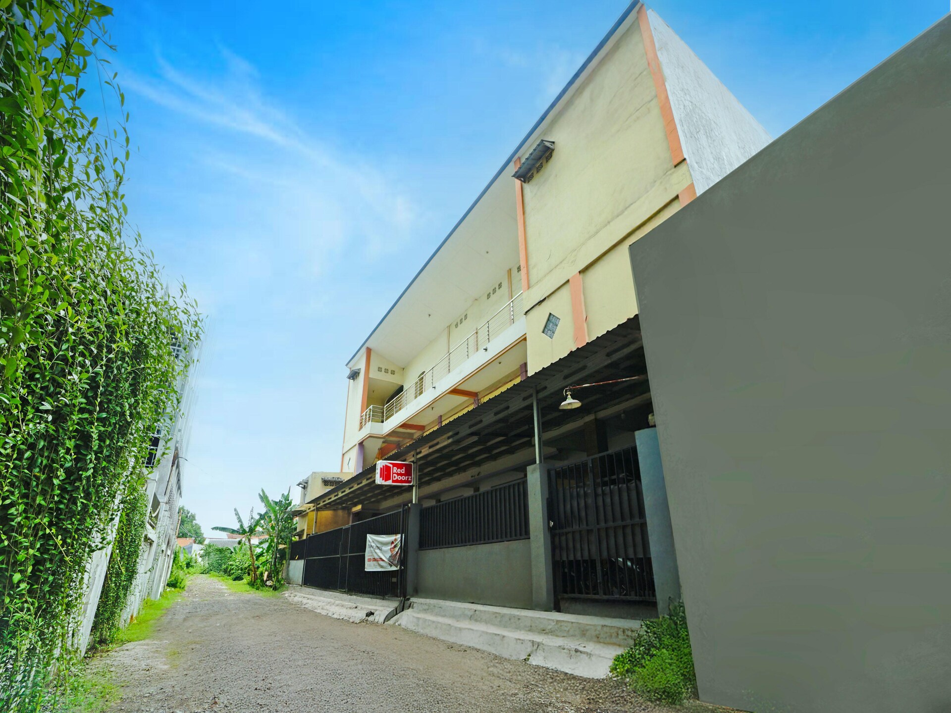 Knusse standaard kamer voor 2 in Surabaya met WiFi & parkeren - foto 24