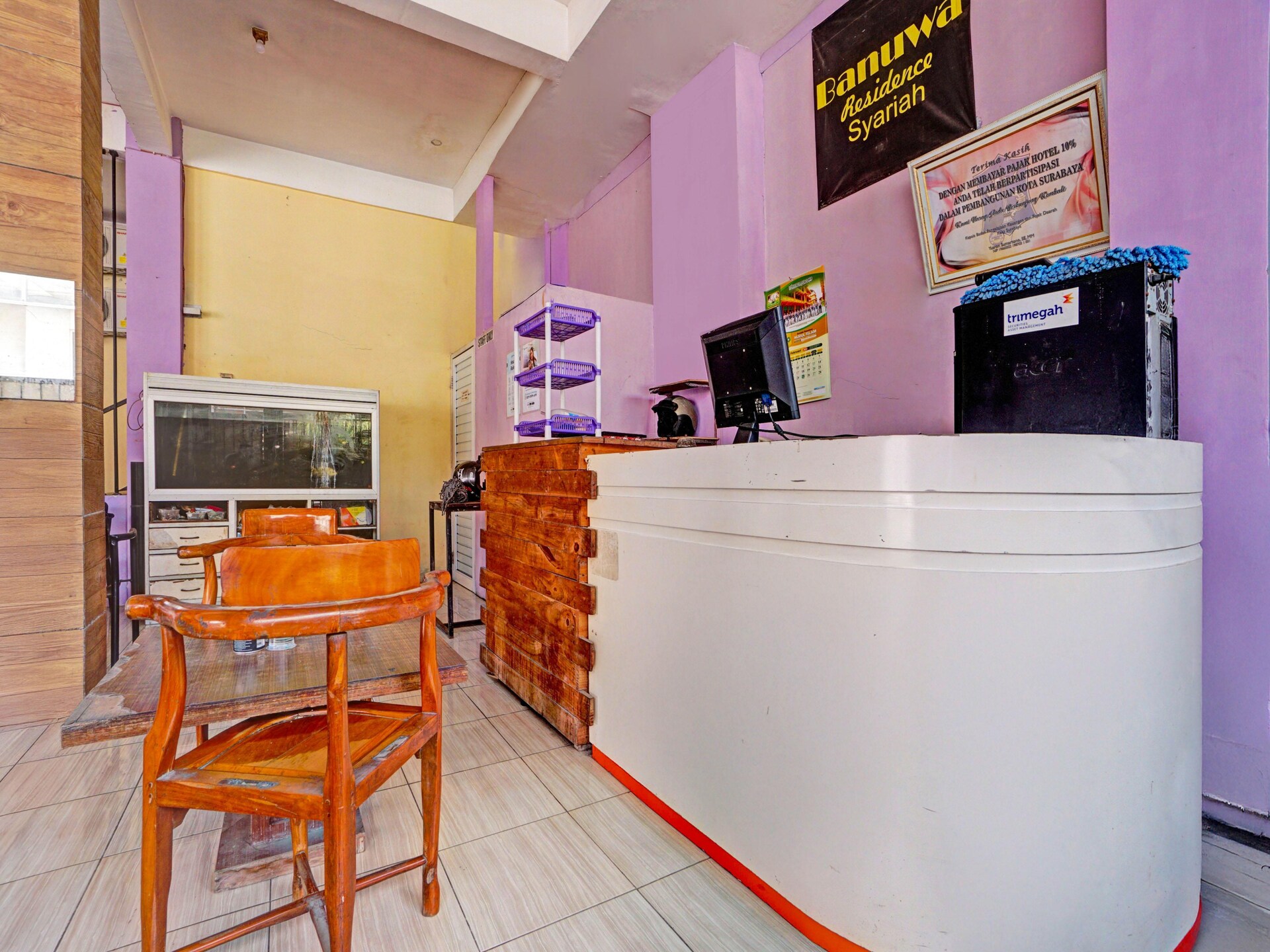 Knusse standaard kamer voor 2 in Surabaya met WiFi & parkeren - foto 2