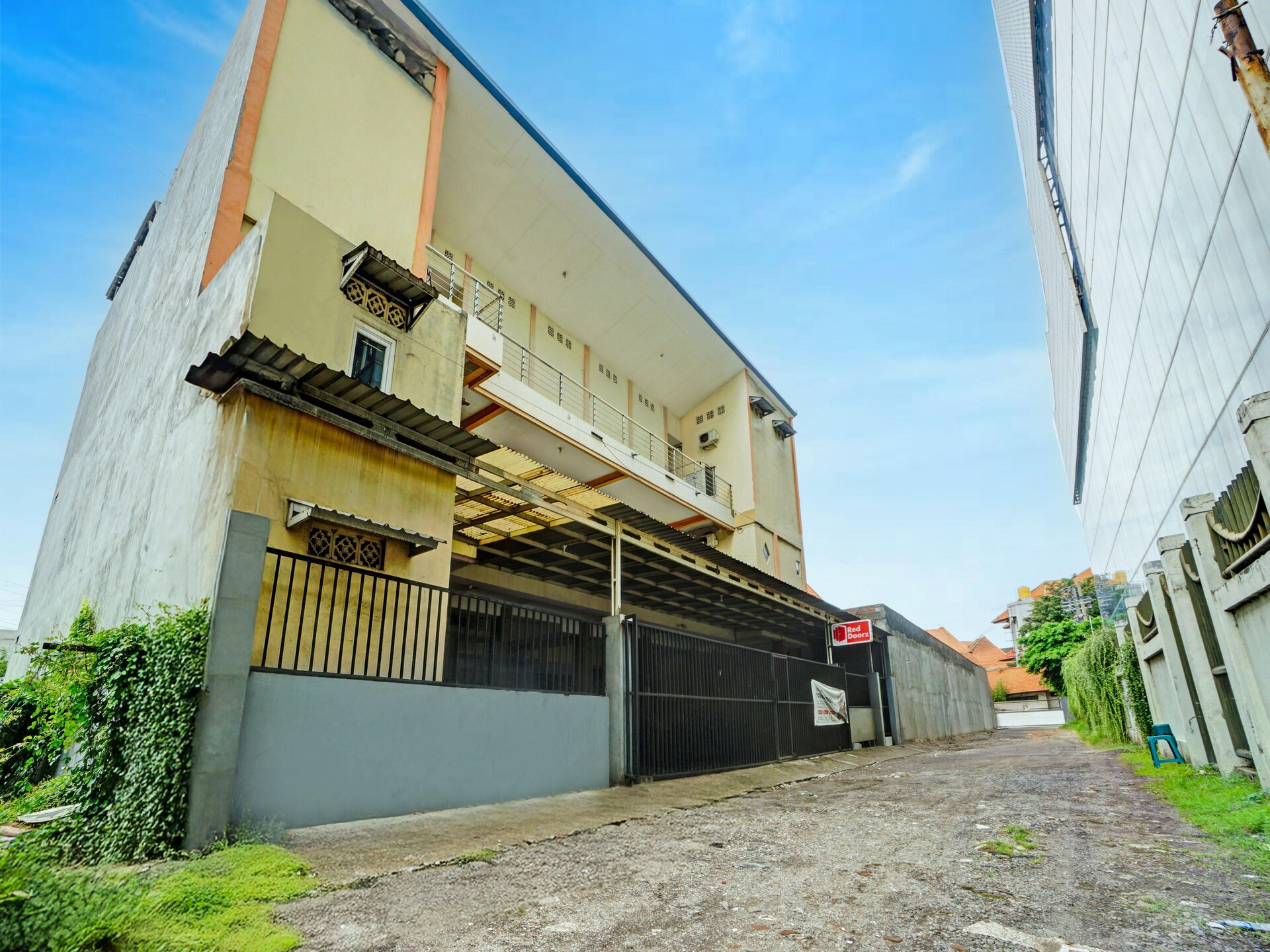 Knusse standaard kamer voor 2 in Surabaya met WiFi & parkeren - foto 25