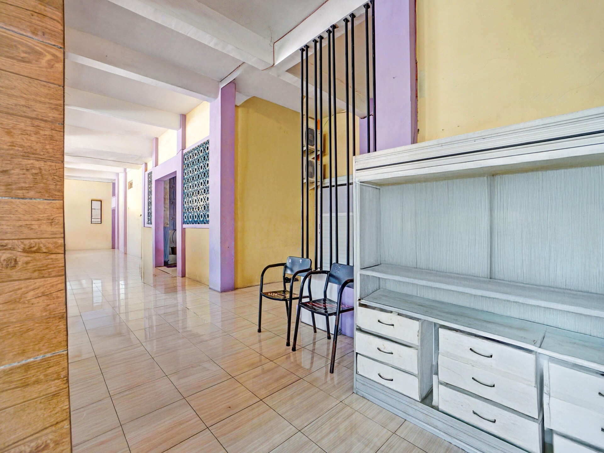 Knusse standaard kamer voor 2 in Surabaya met WiFi & parkeren - foto 28