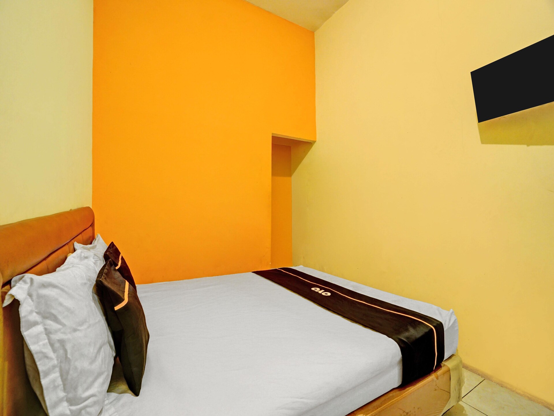 Knusse standaard kamer voor 2 in Surabaya met WiFi & parkeren - foto 19