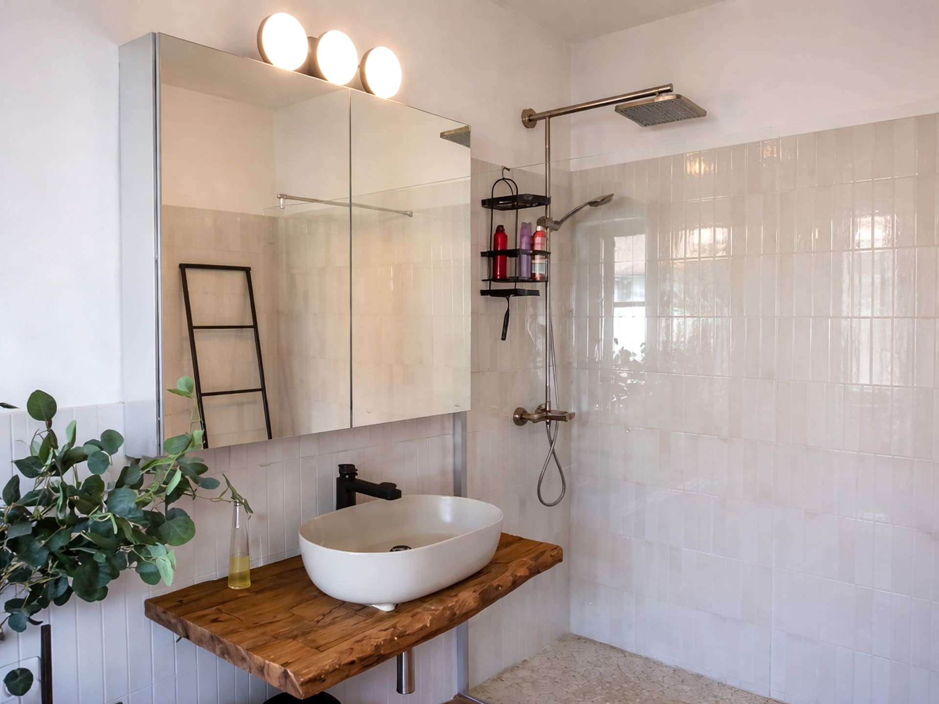 In het centrum van Brezzo di Bedero: ruim vakantiehuis Casa Allegra - foto 11