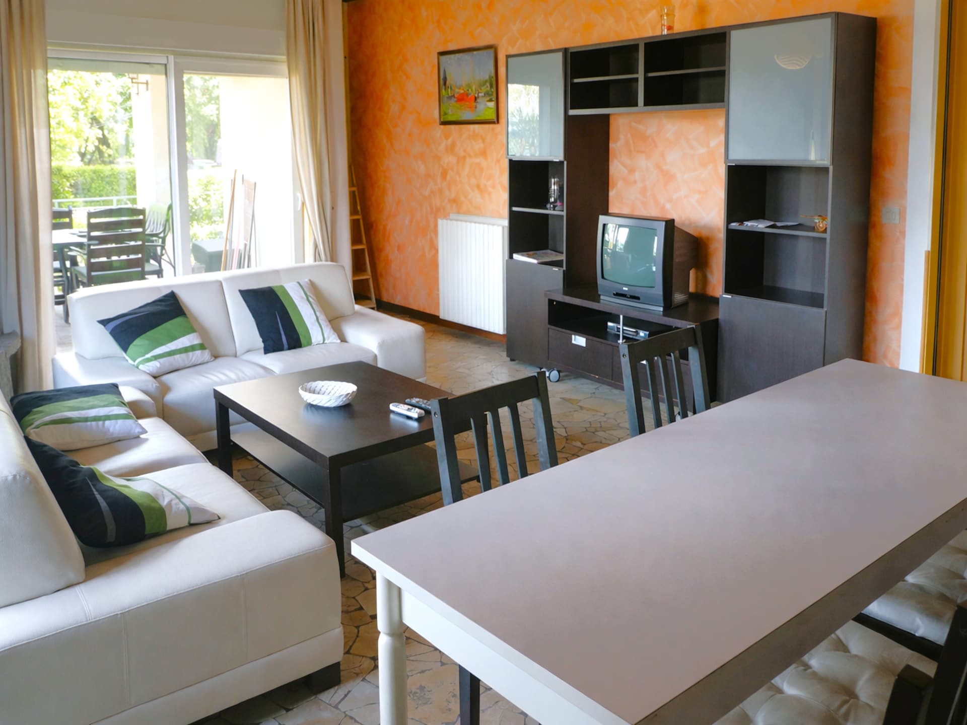 4-persoons villa met privézwembad in centrum Brezzo di Bedero - foto 4