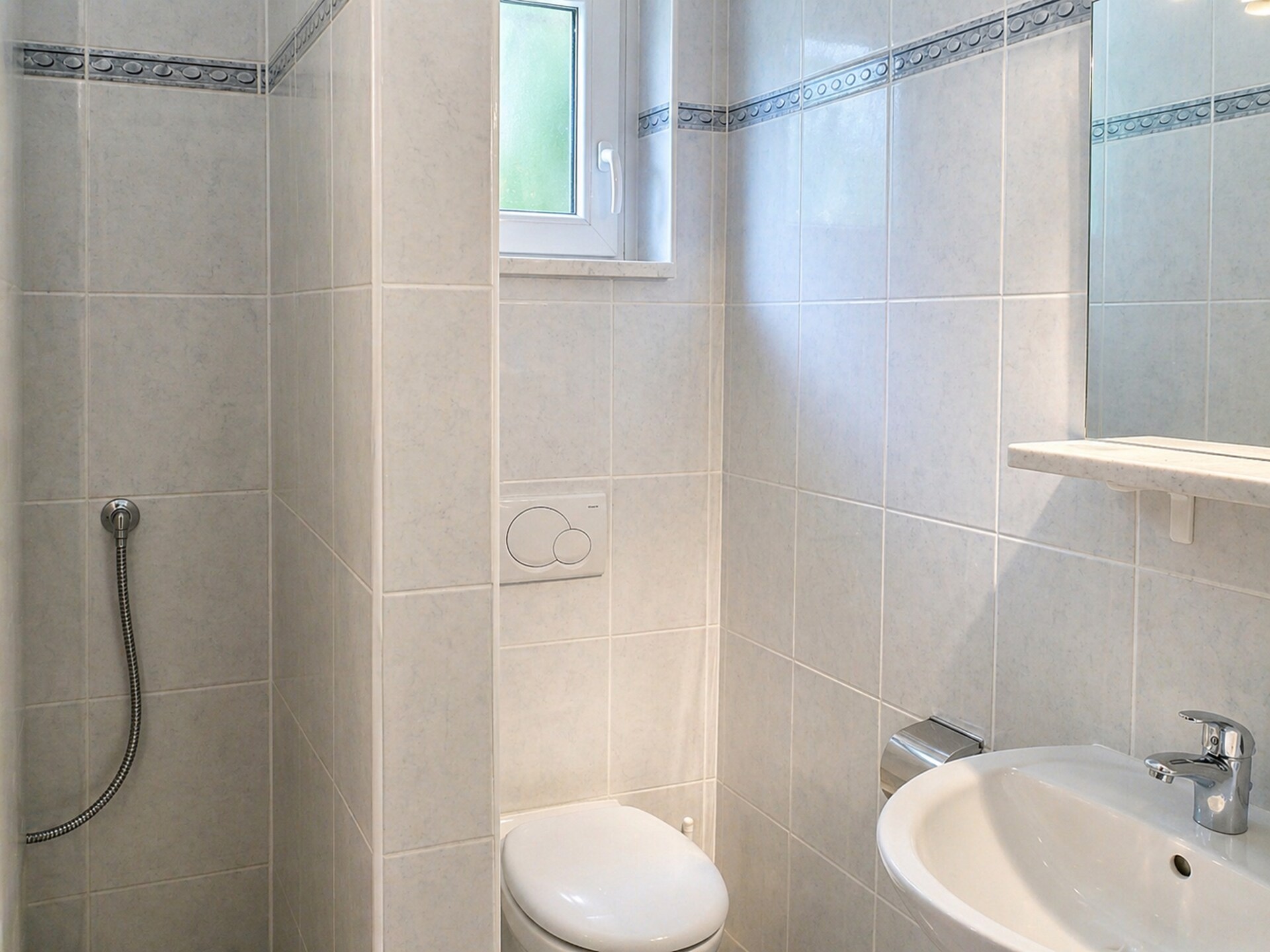 4-persoons villa met privézwembad in centrum Brezzo di Bedero - foto 13