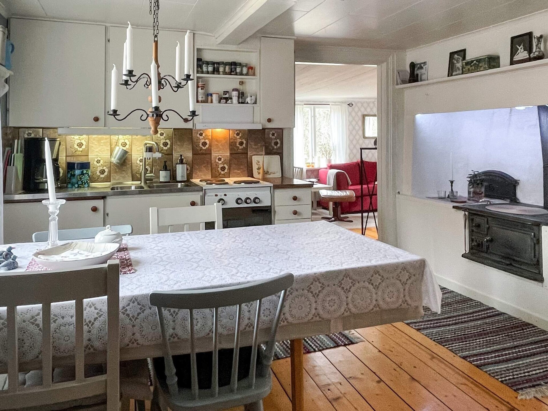 Sprookjesachtig Zweeds vakantiehuisje aan het bos bij Mörlunda - foto 11