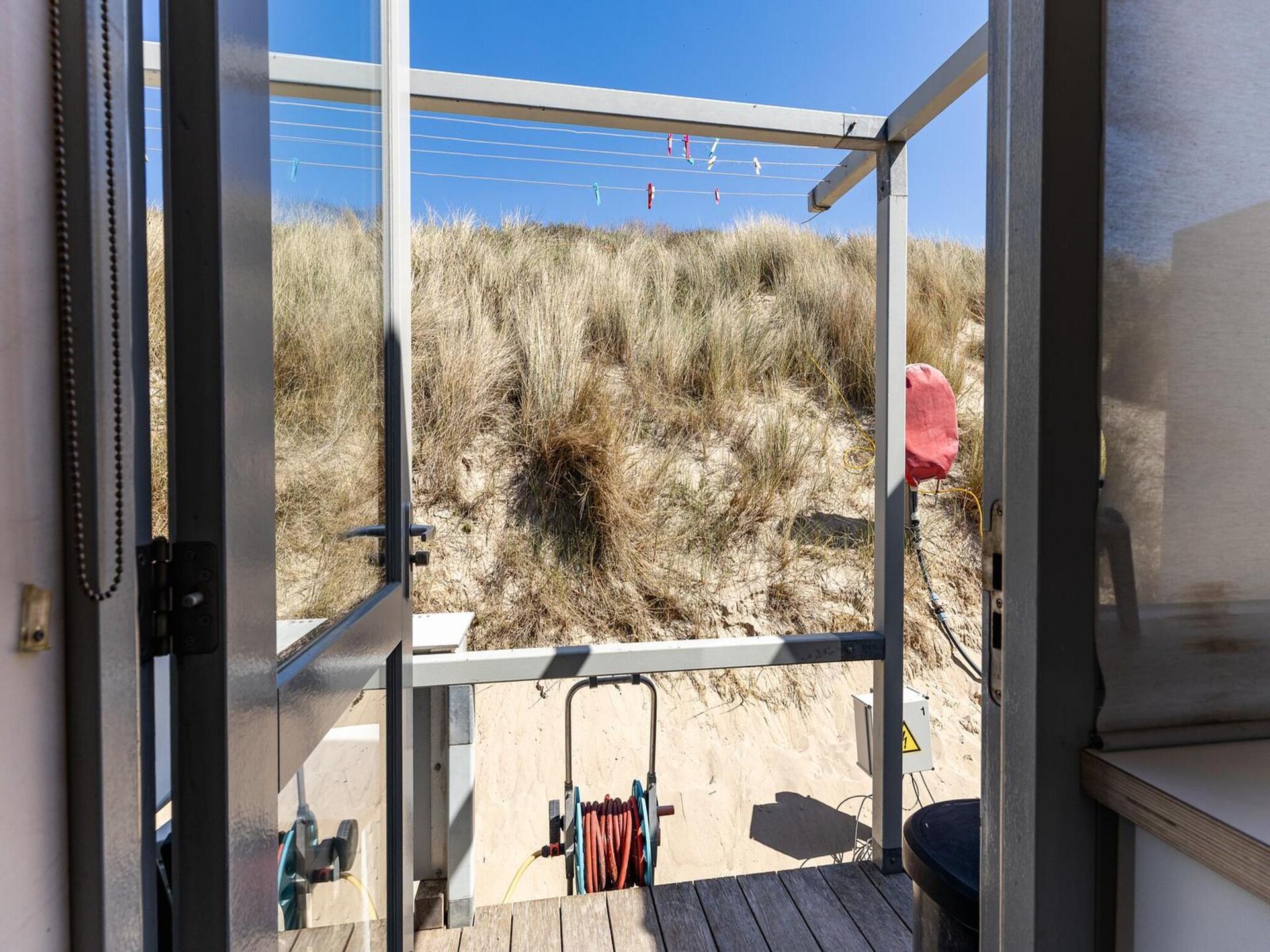 Sleep beachhouse Dishoek: uniek strandappartement aan de Noordzee - foto 24