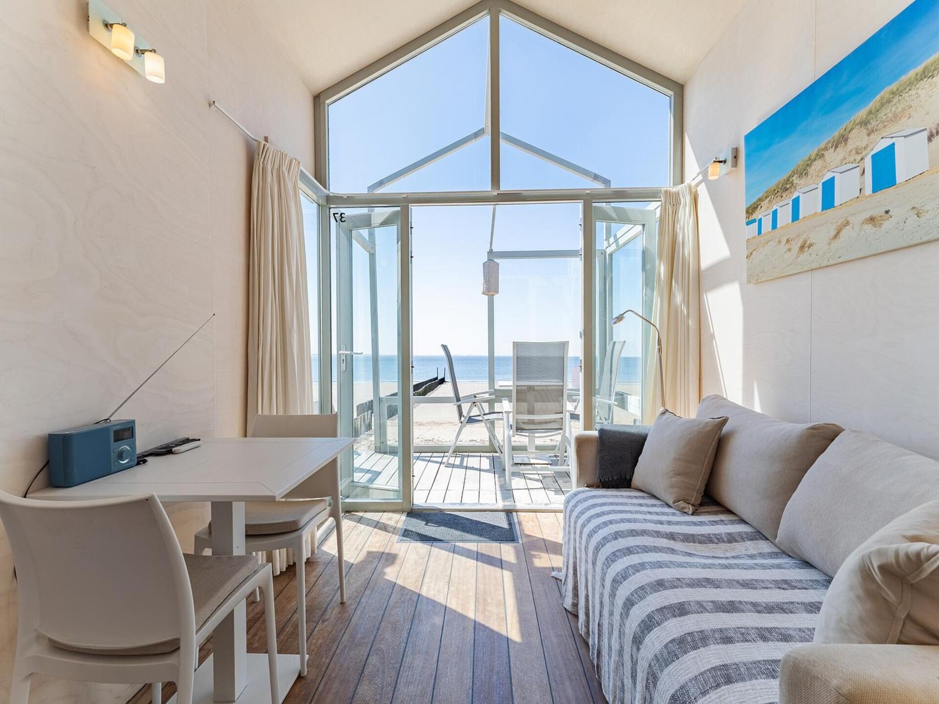 Sleep beachhouse Dishoek: uniek strandappartement aan de Noordzee - foto 2