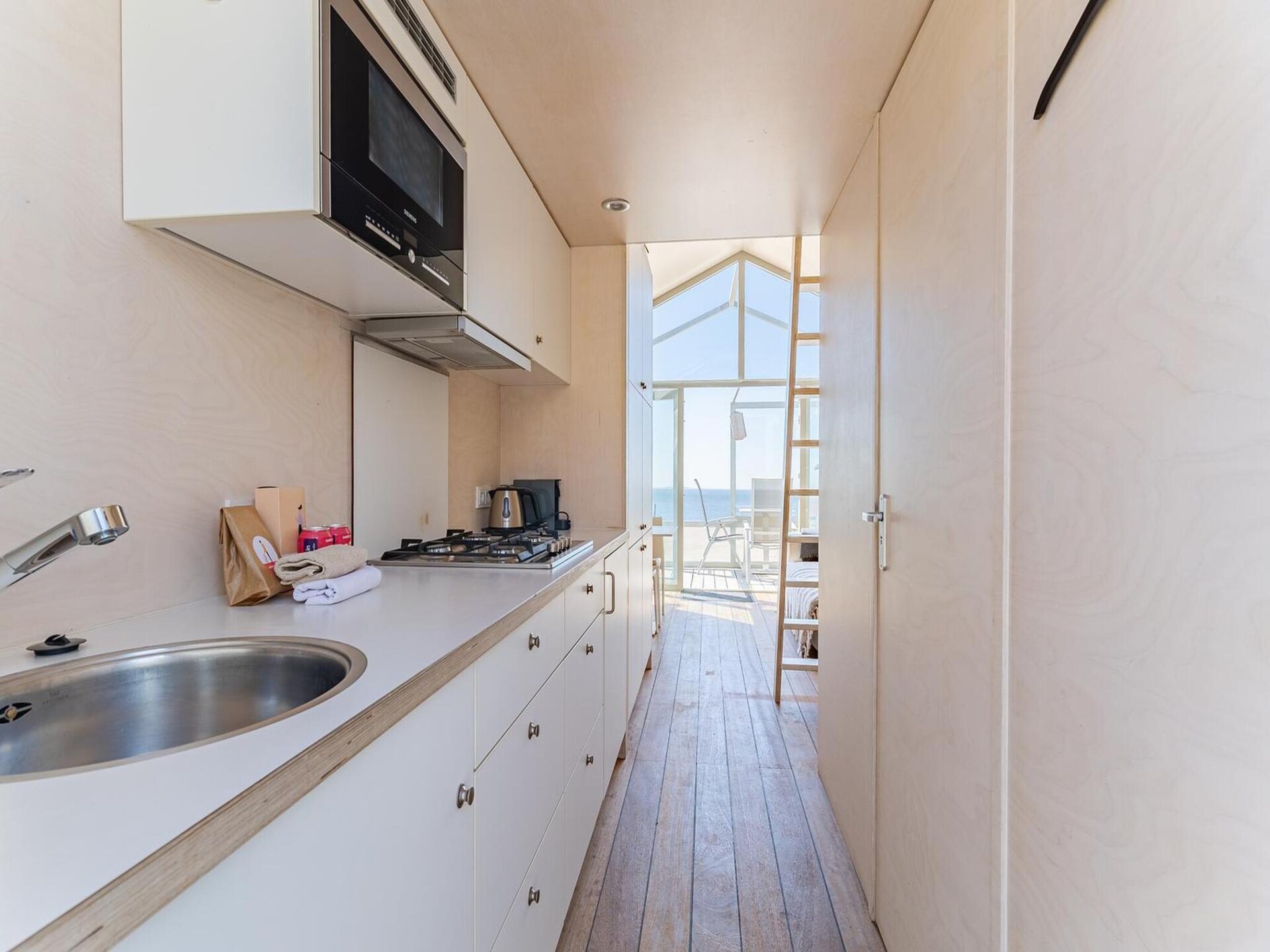 Sleep beachhouse Dishoek: uniek strandappartement aan de Noordzee - foto 15